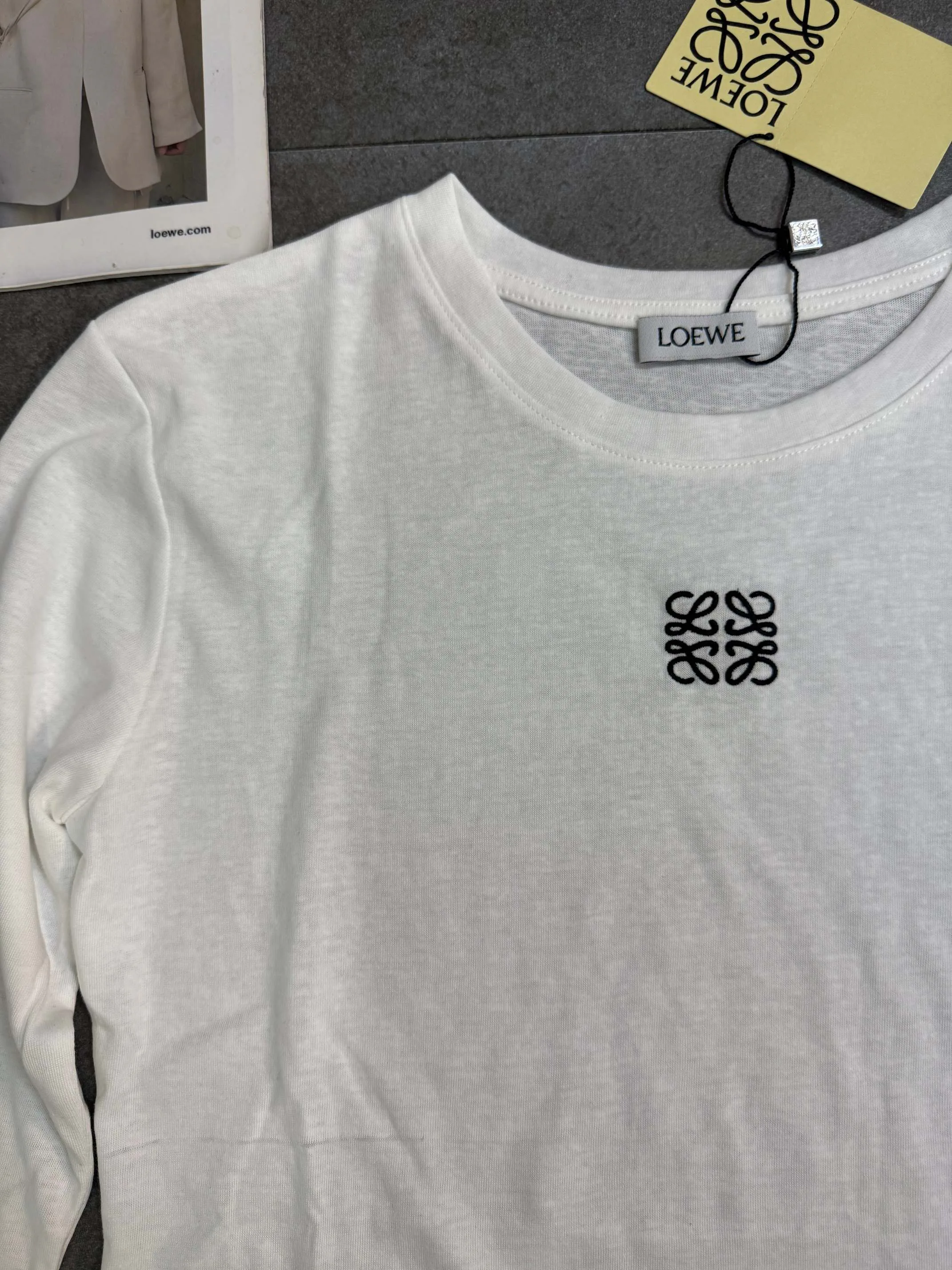 Women's T-Shirts LOEWE 17596757