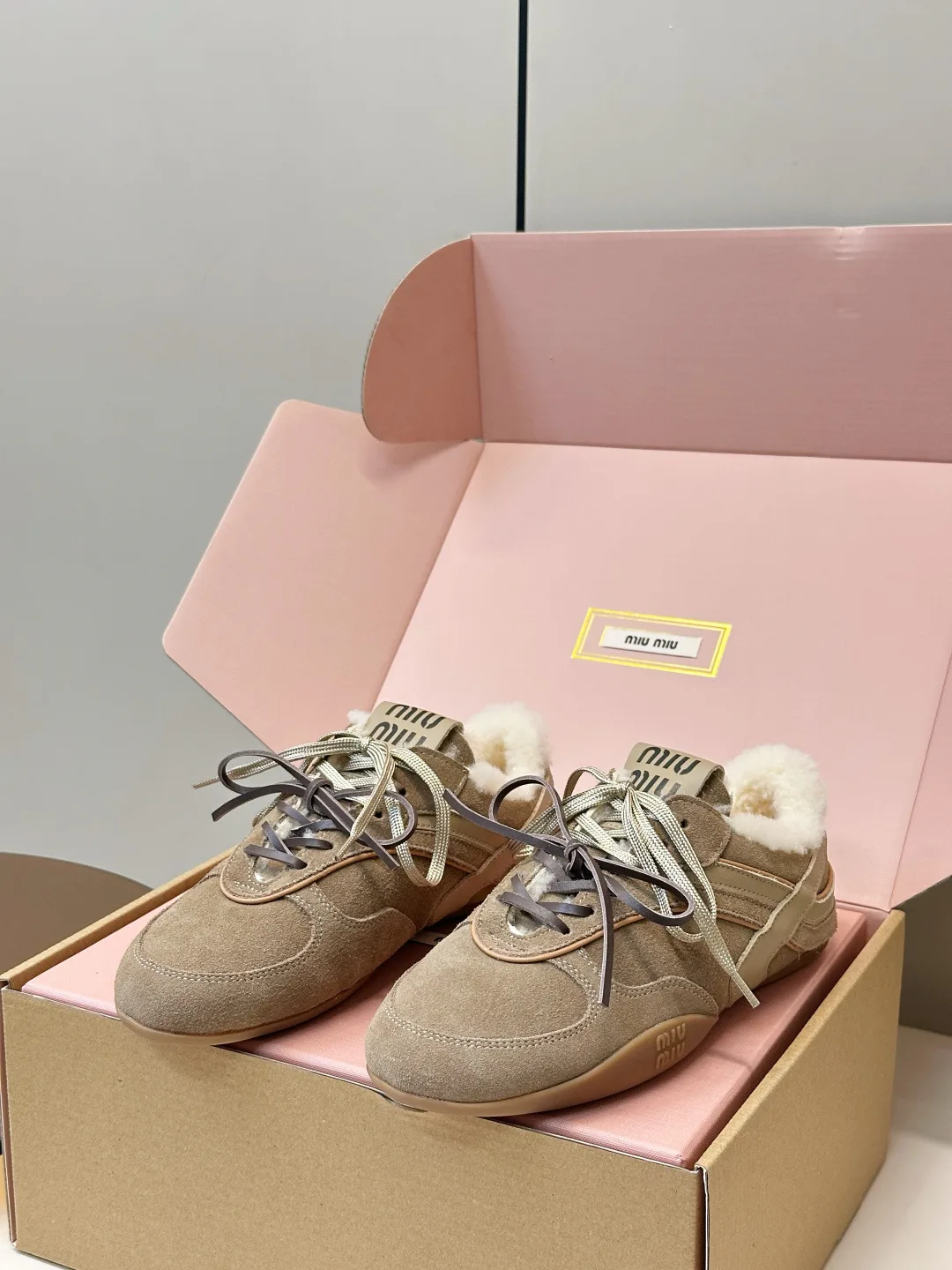 Women's Sneakers MIU MIU 18164564