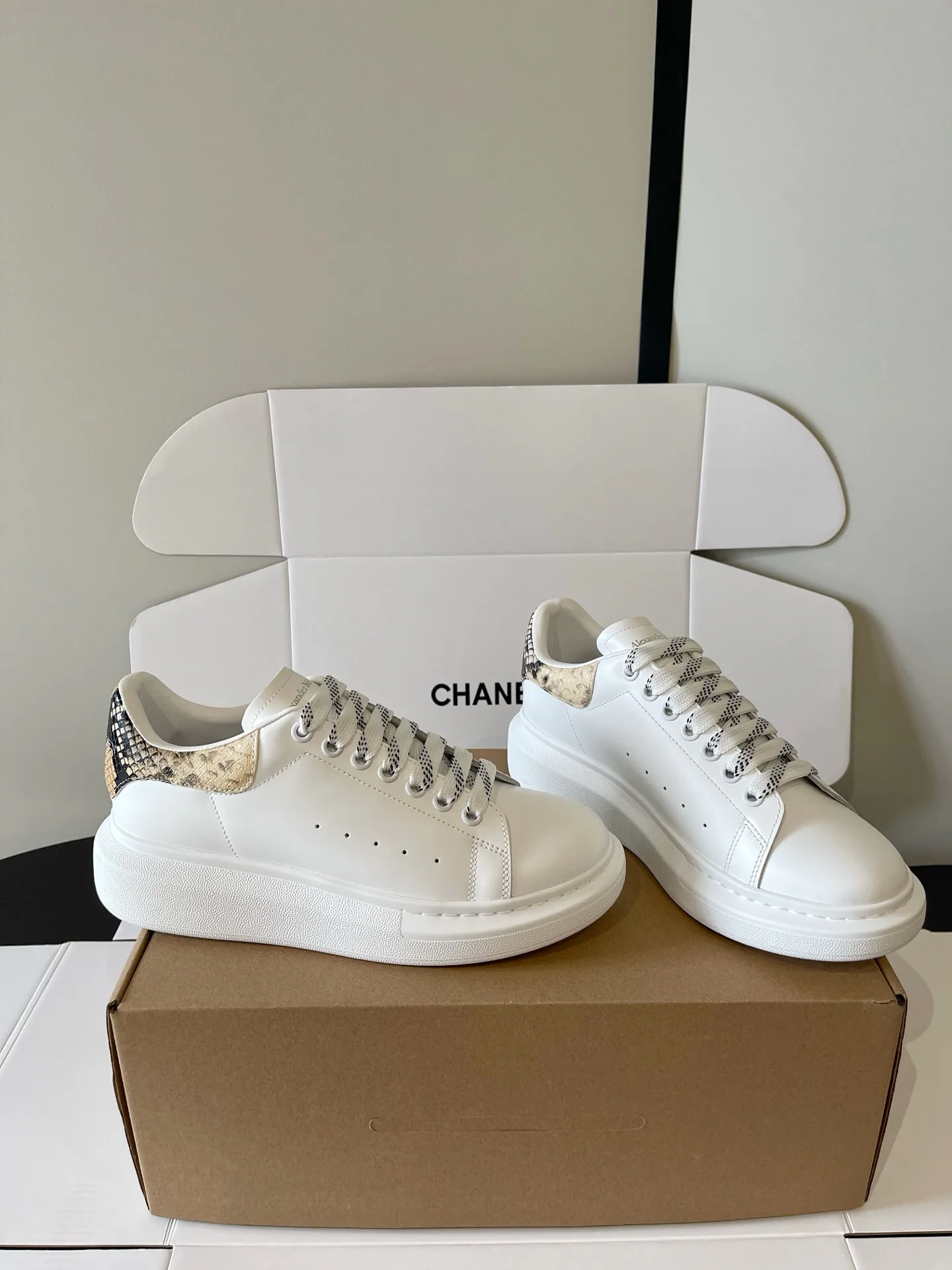 Women's Sneakers ALEXANDER MCQUEEN 17898872