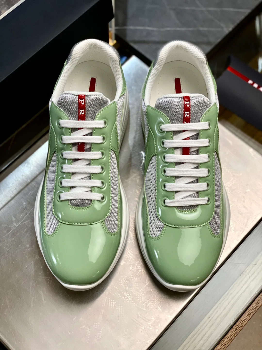 Men's Sneakers PRADA 18119396