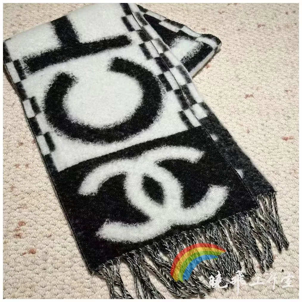 Scarves CHANEL 18322567