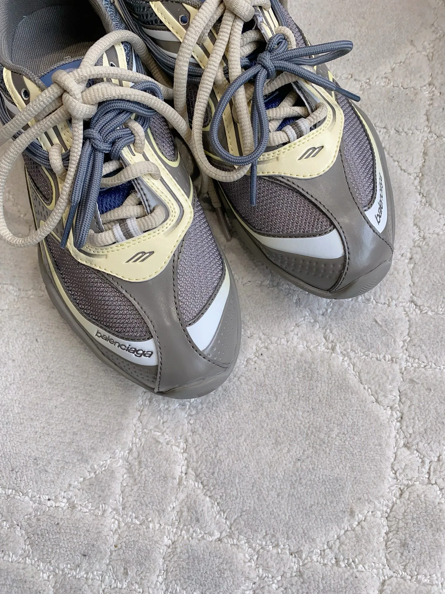 Women's Sneakers BALENCIAGA 18133406