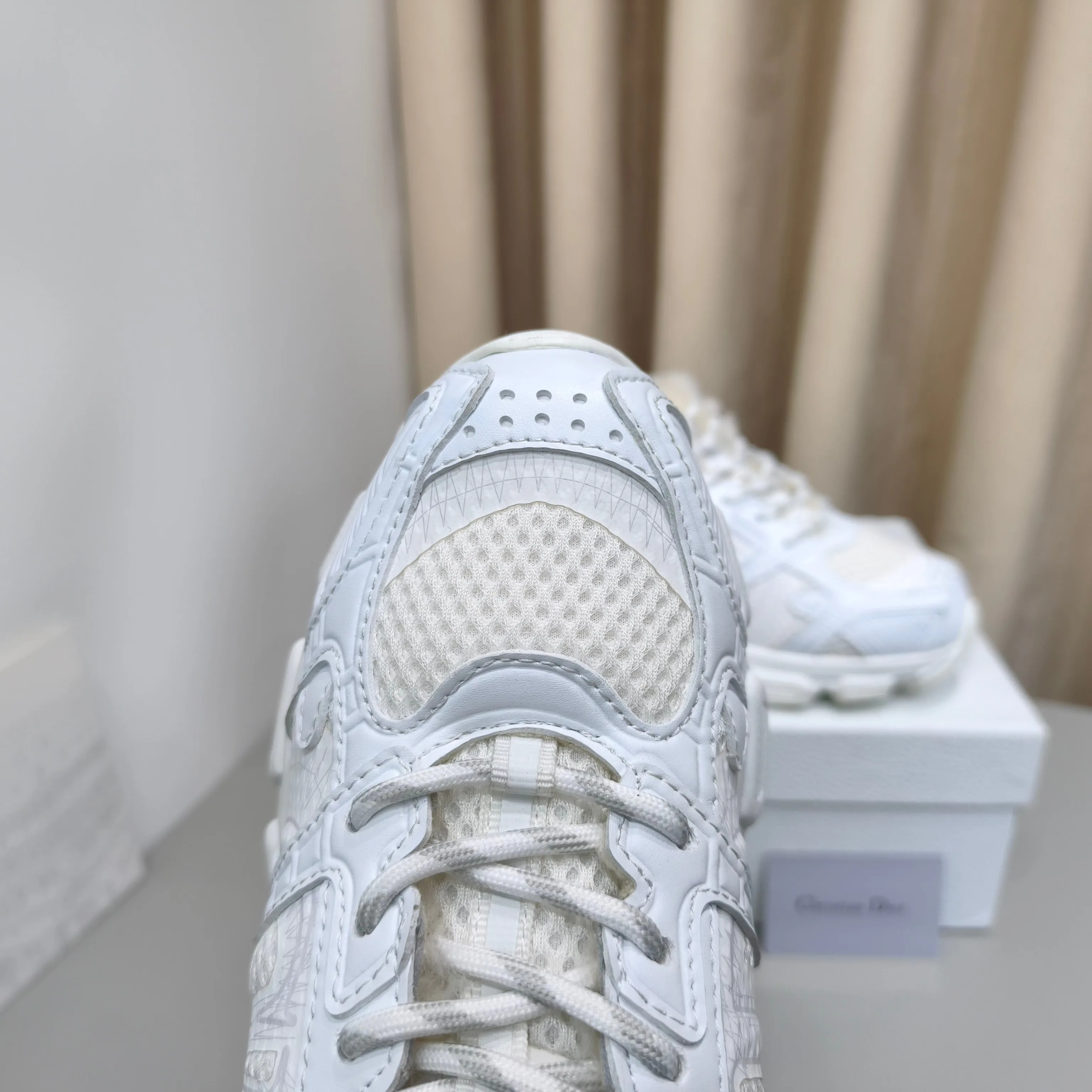 Women's Sneakers CHRISTIAN DIOR 17988713