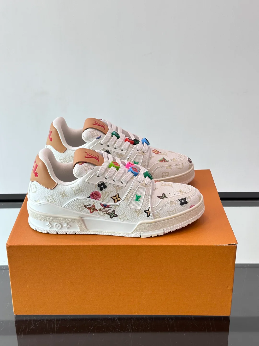 Men's Sneakers LOUIS VUITTON 18400623