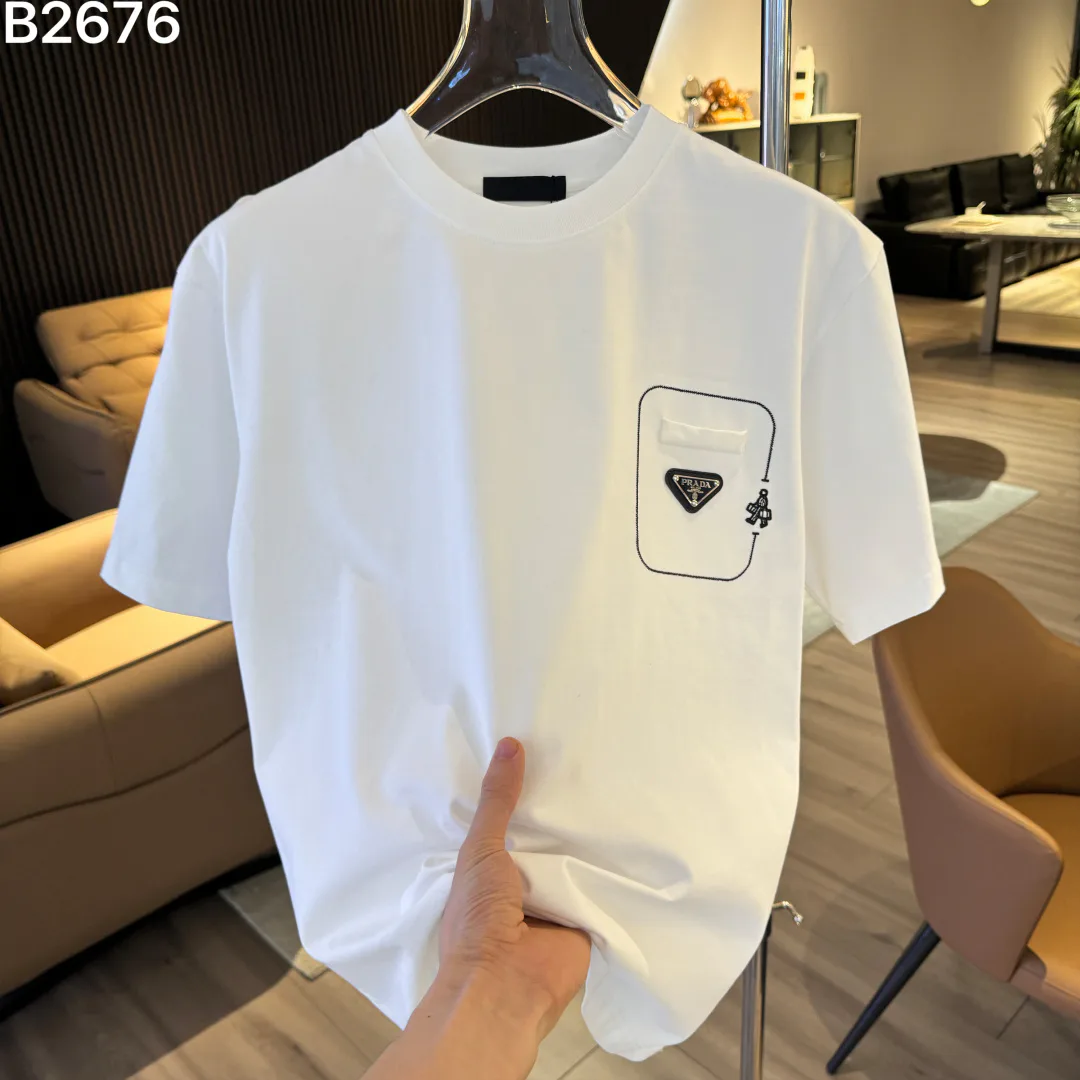 Women's T-Shirts PRADA 18000583