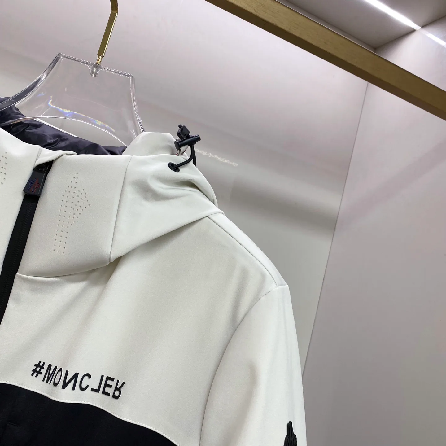 Men's Jackets And Down Jackets MONCLER 18029202
