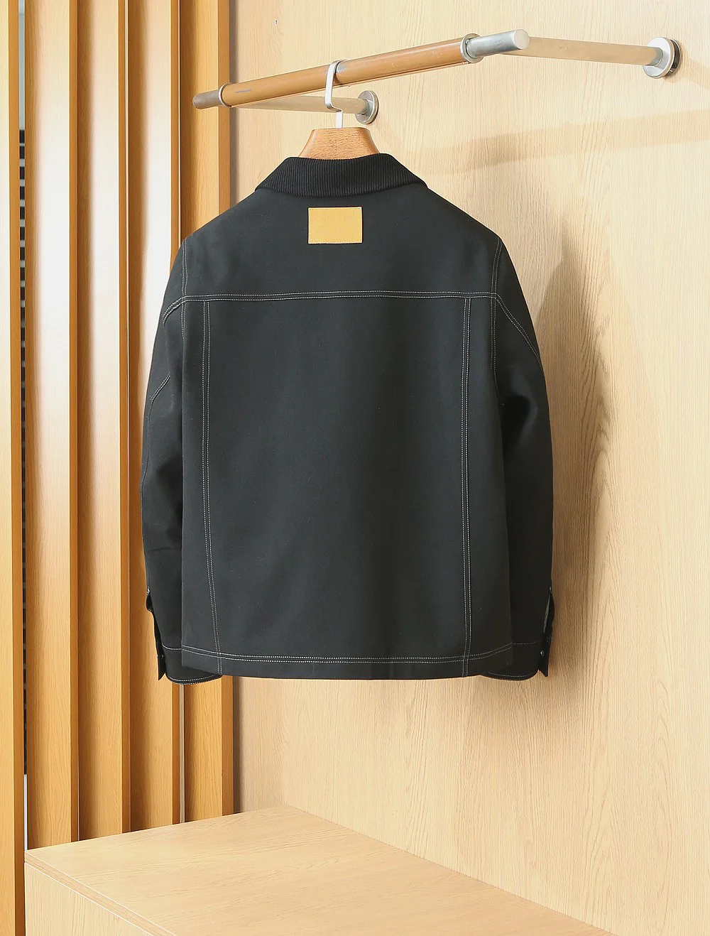 Men's Jackets And Down Jackets LOUIS VUITTON 18109359