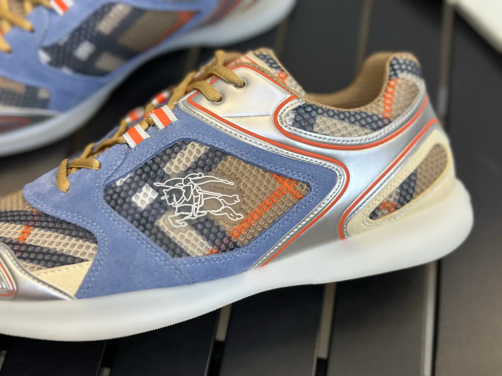 Men's Sneakers BURBERRY 17420351