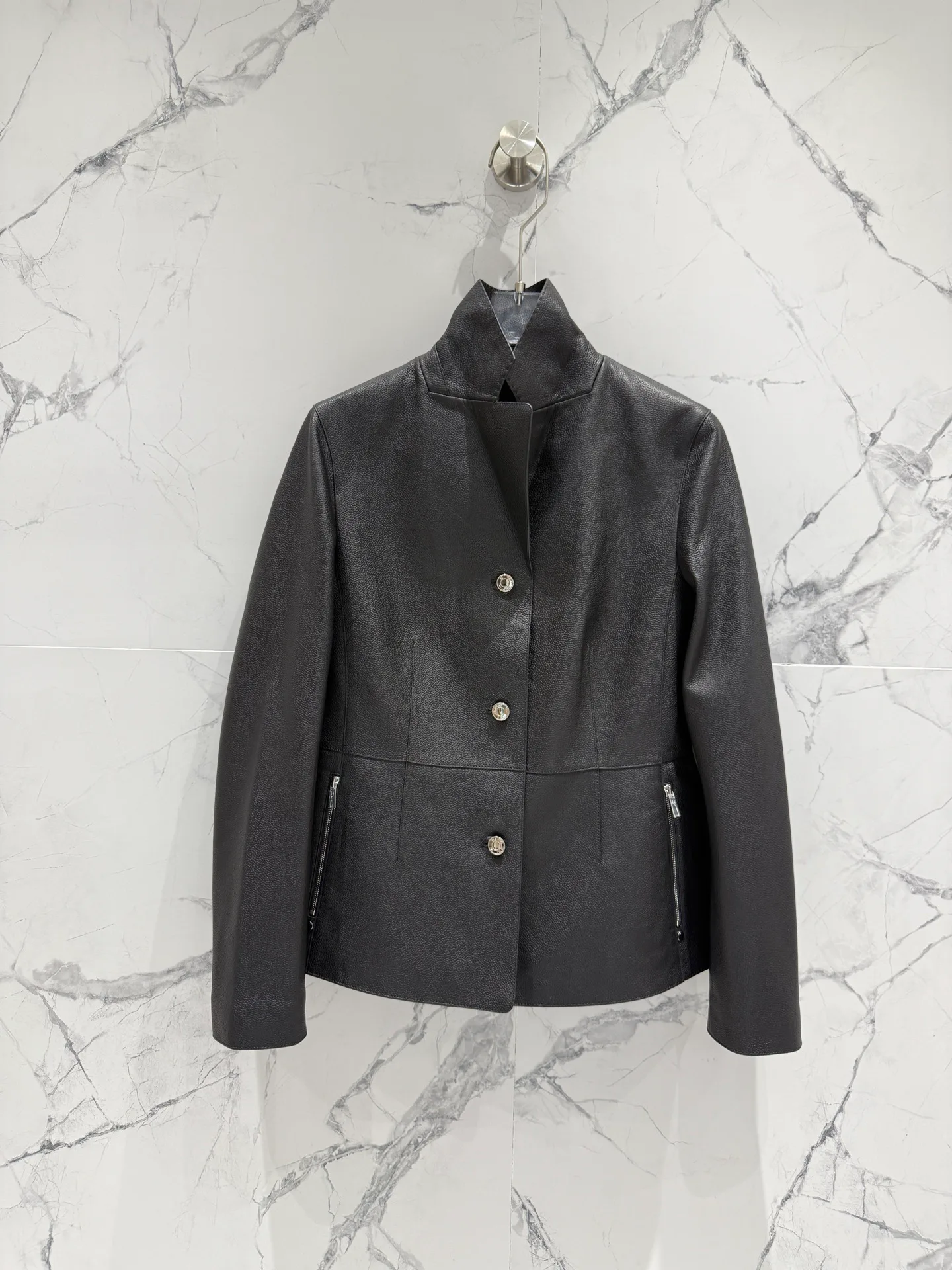 Women's Leather Jackets And Sheepskin Coats HERMES 17823588