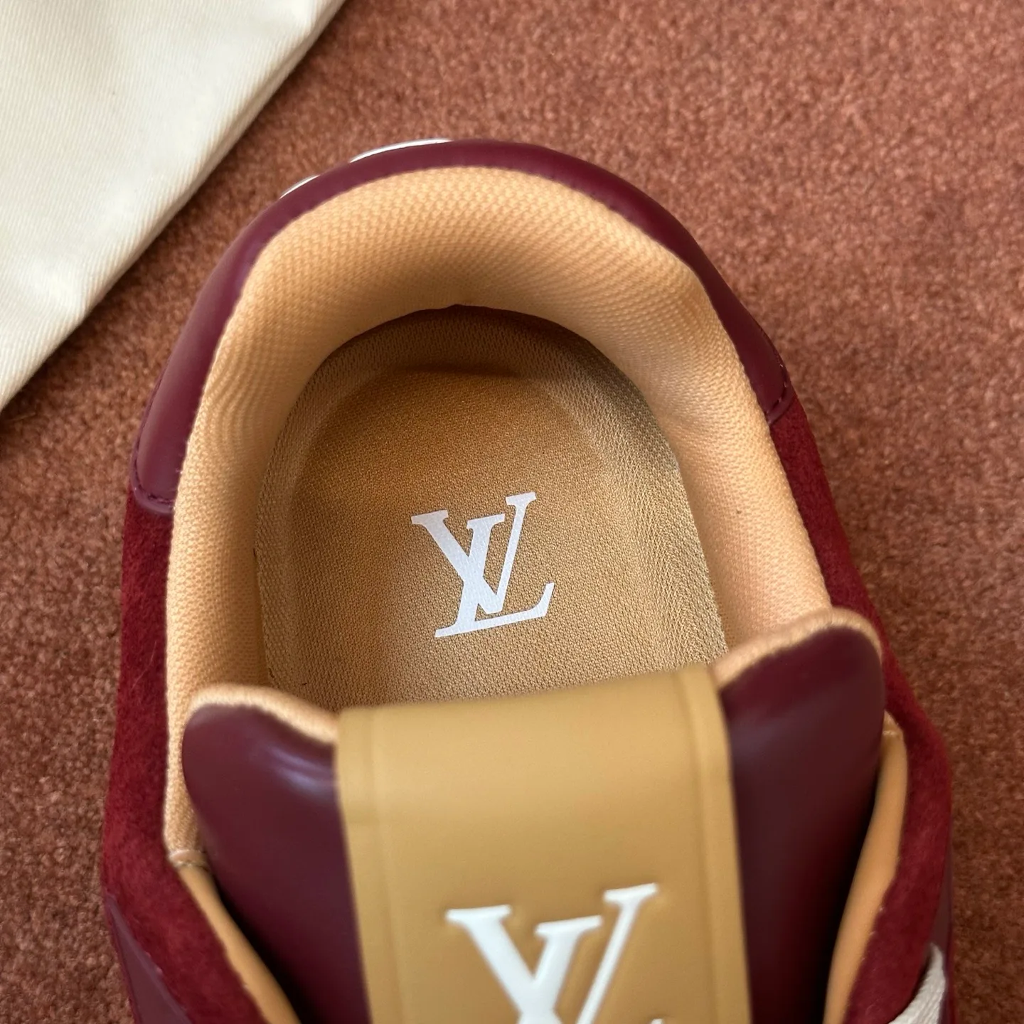 Кроссовки Мужские Louis Vuitton 18583701
