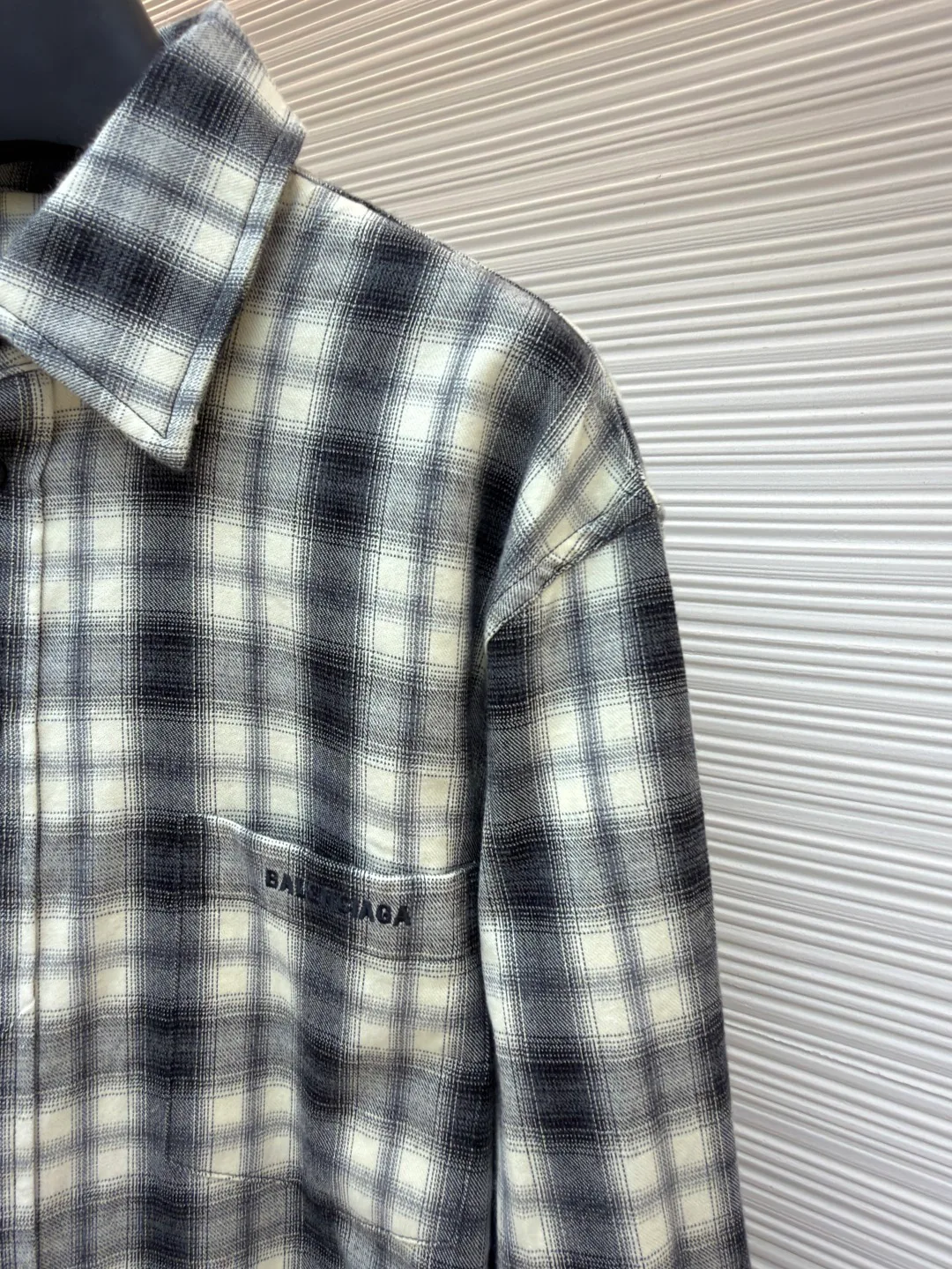 Men's Shirts BALENCIAGA 18359695