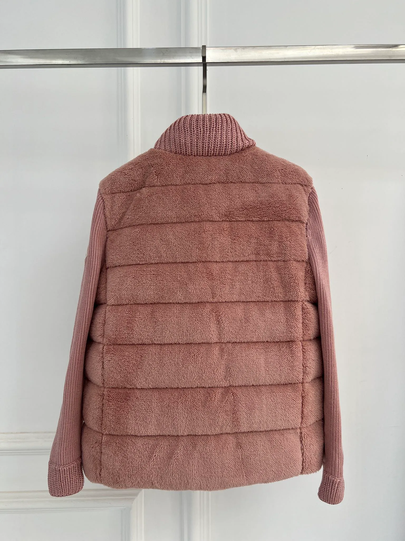 Women's Jackets And Down Jackets MONCLER 18416245