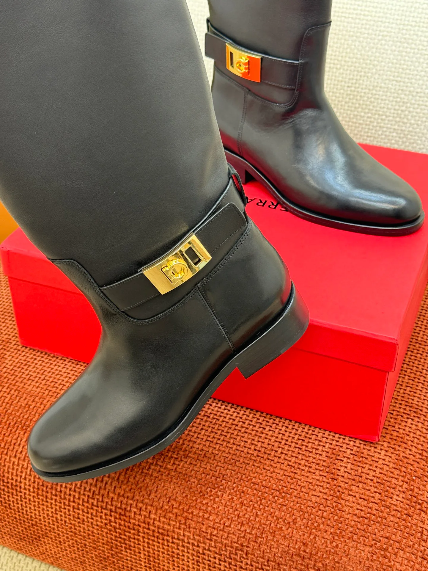 Women's Boots SALVATORE FERRAGAMO 18341975