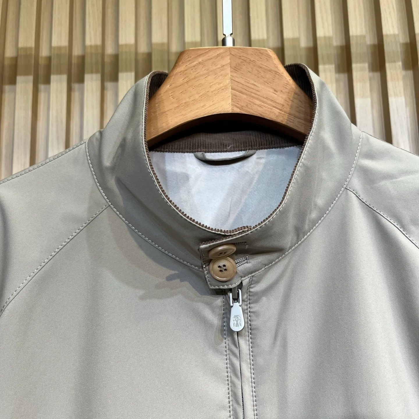 Куртки И Пуховики Мужские Brunello Cucinelli 18609369