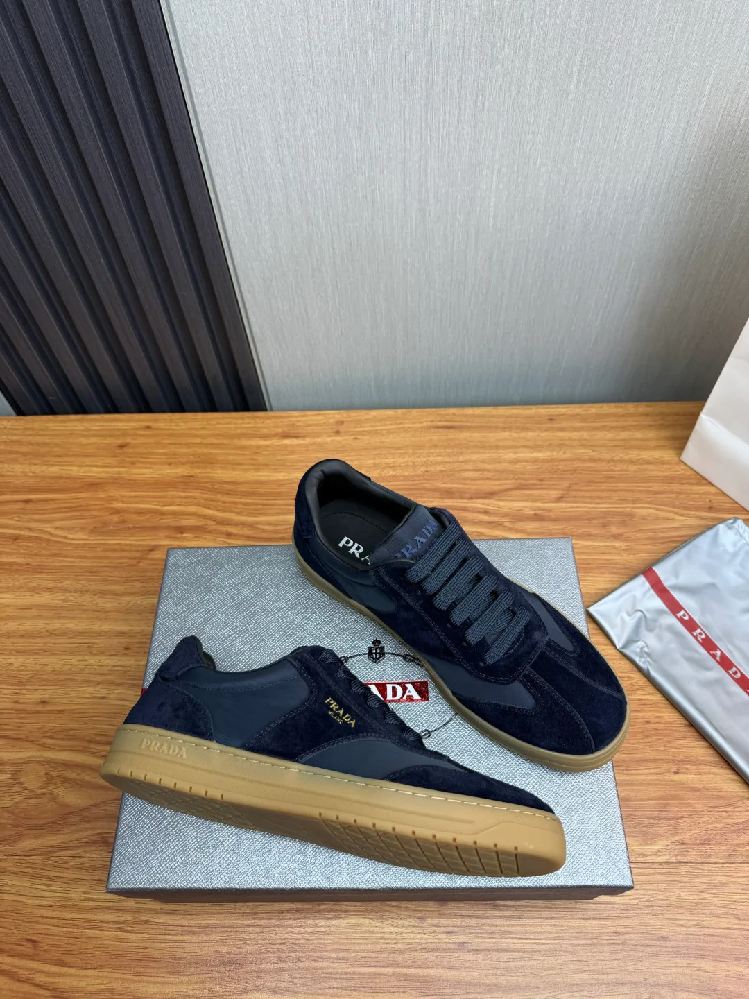 Men's Sneakers PRADA 18418634