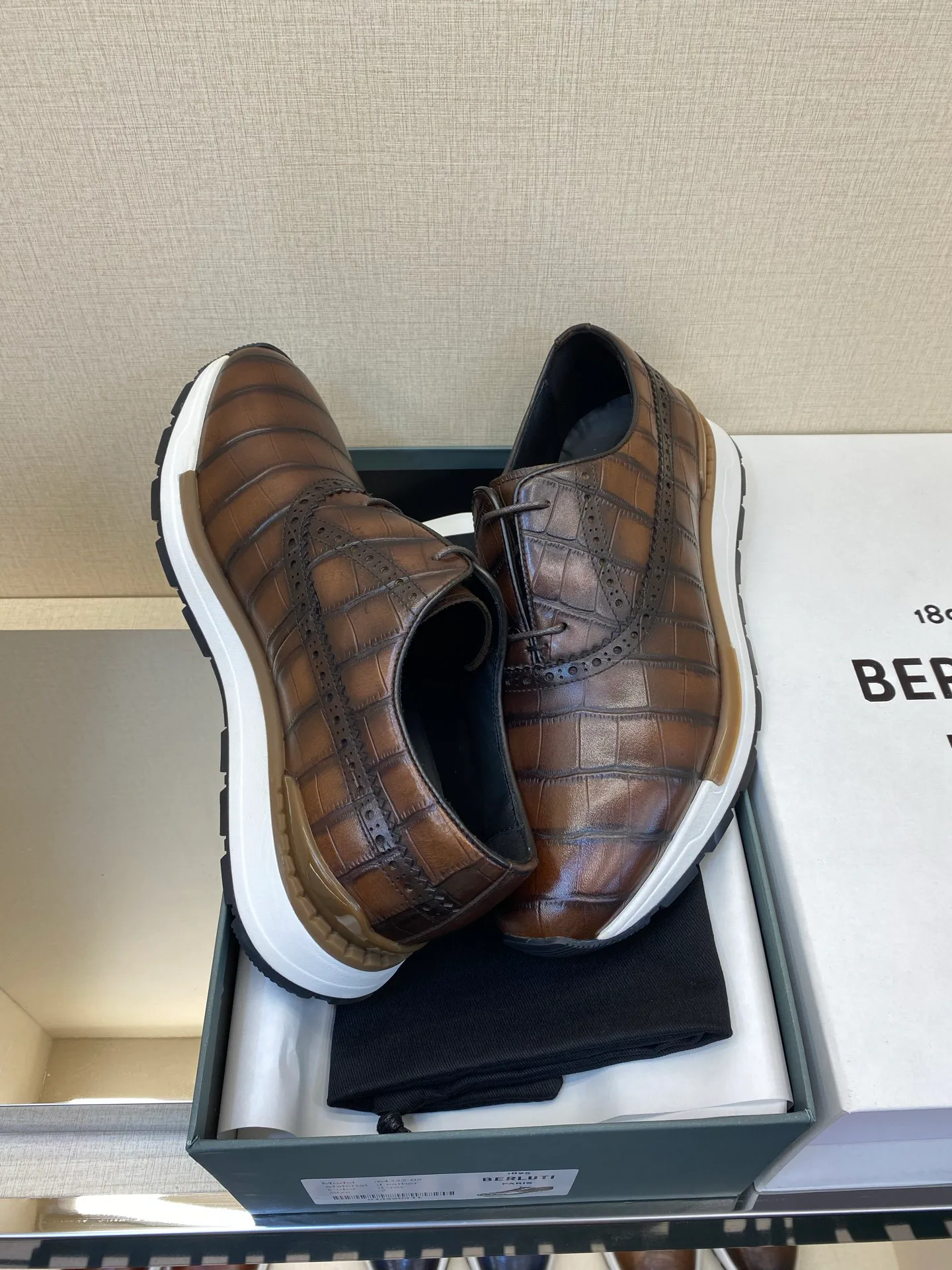 Men's Loafers And Dress Shoes BERLUTI 17971917