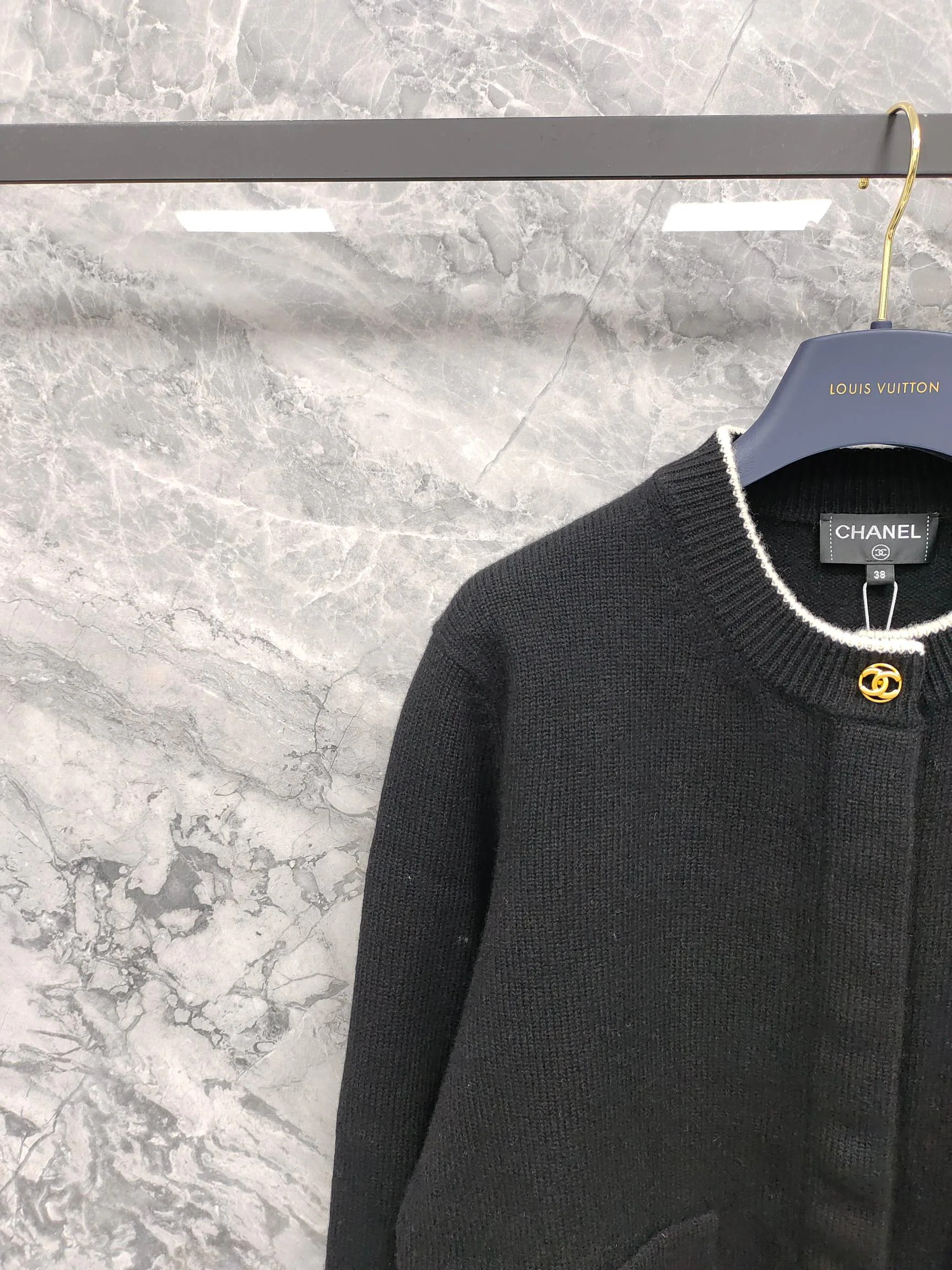 Джемперы И Свитеры Женские Chanel 18668208