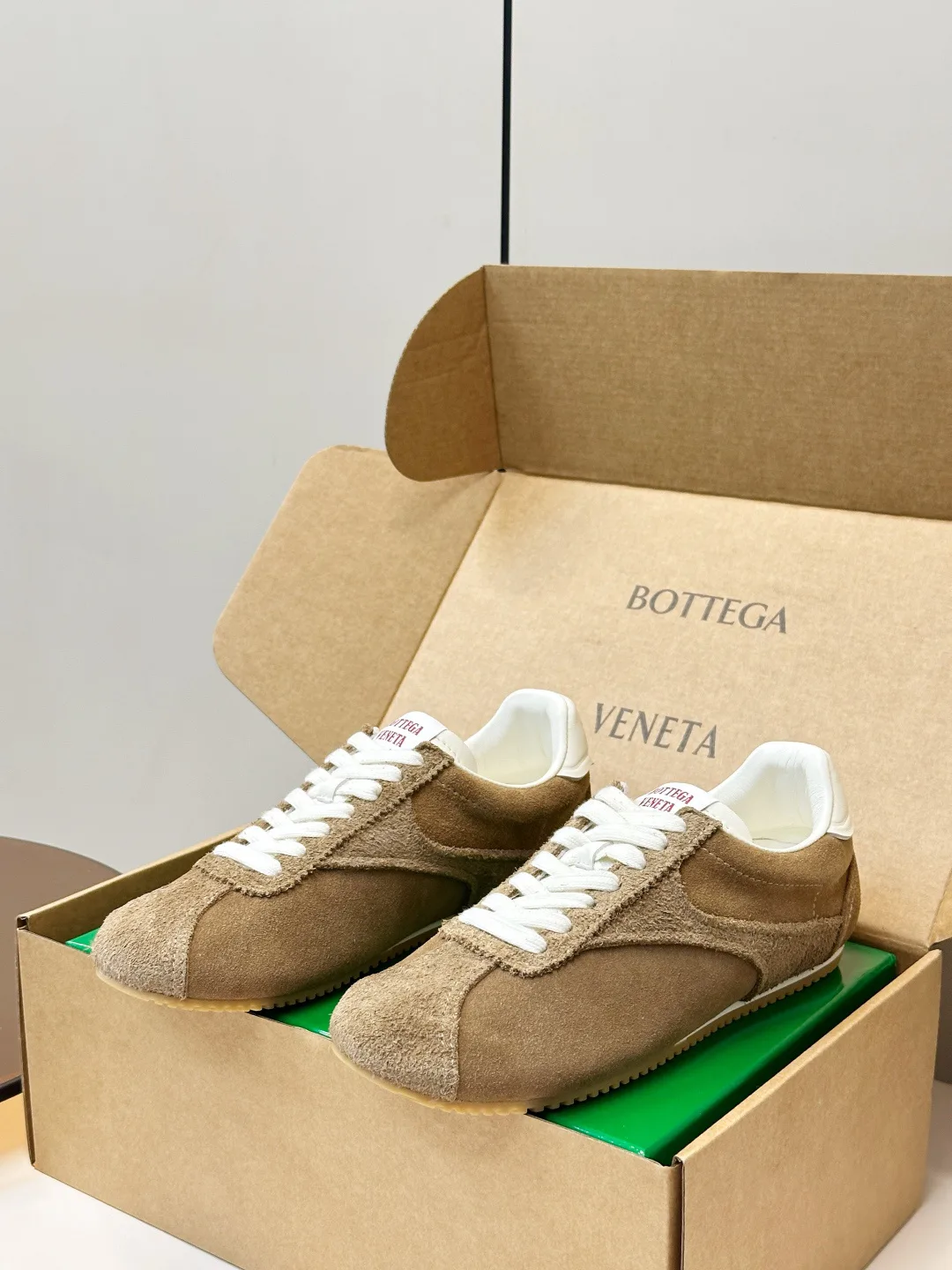 Women's Sneakers BOTTEGA VENETA 18154781