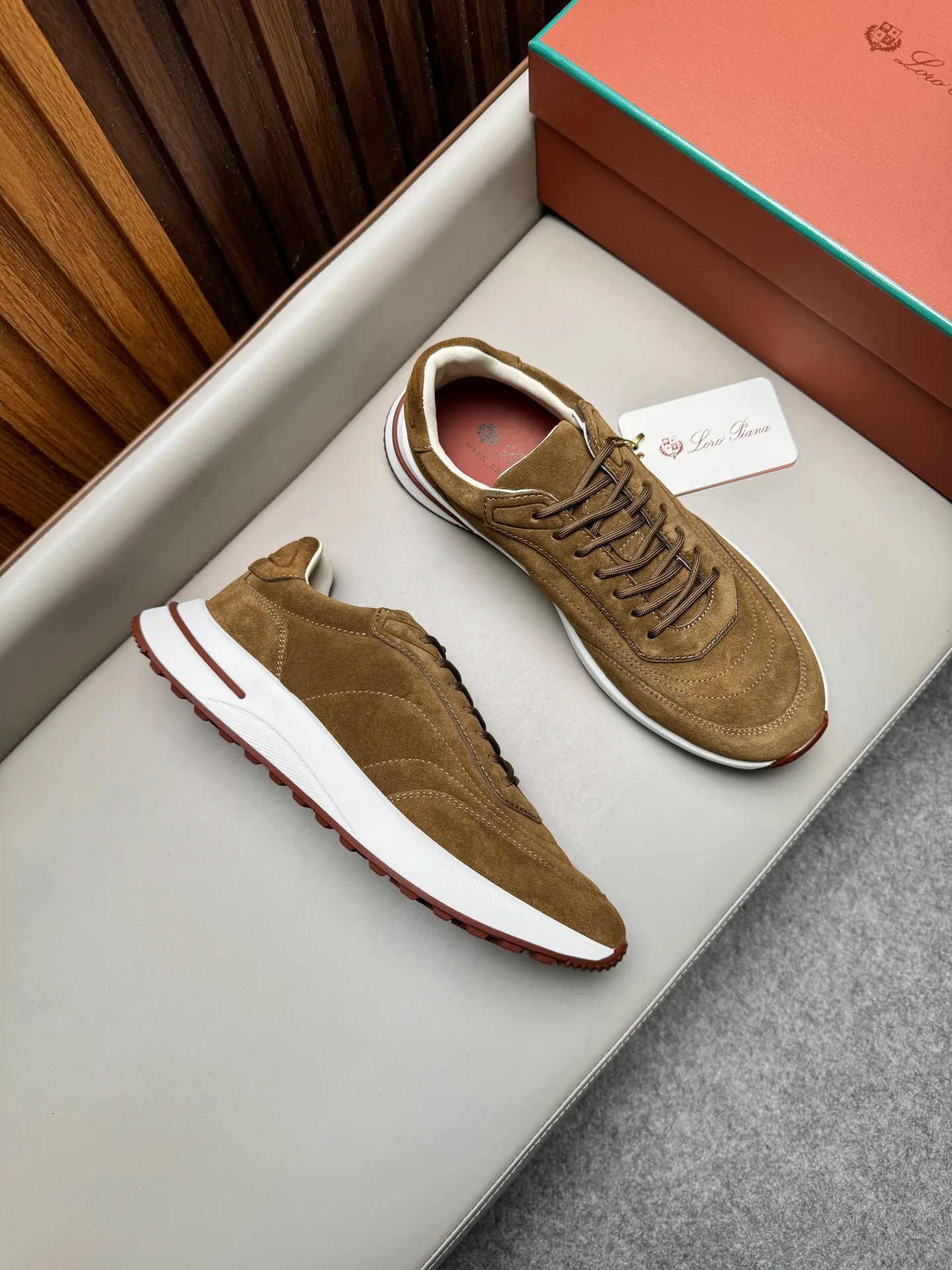 Women's Sneakers LORO PIANA 18367837