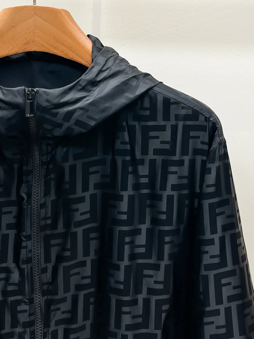 Men's Jackets And Down Jackets FENDI 18499122
