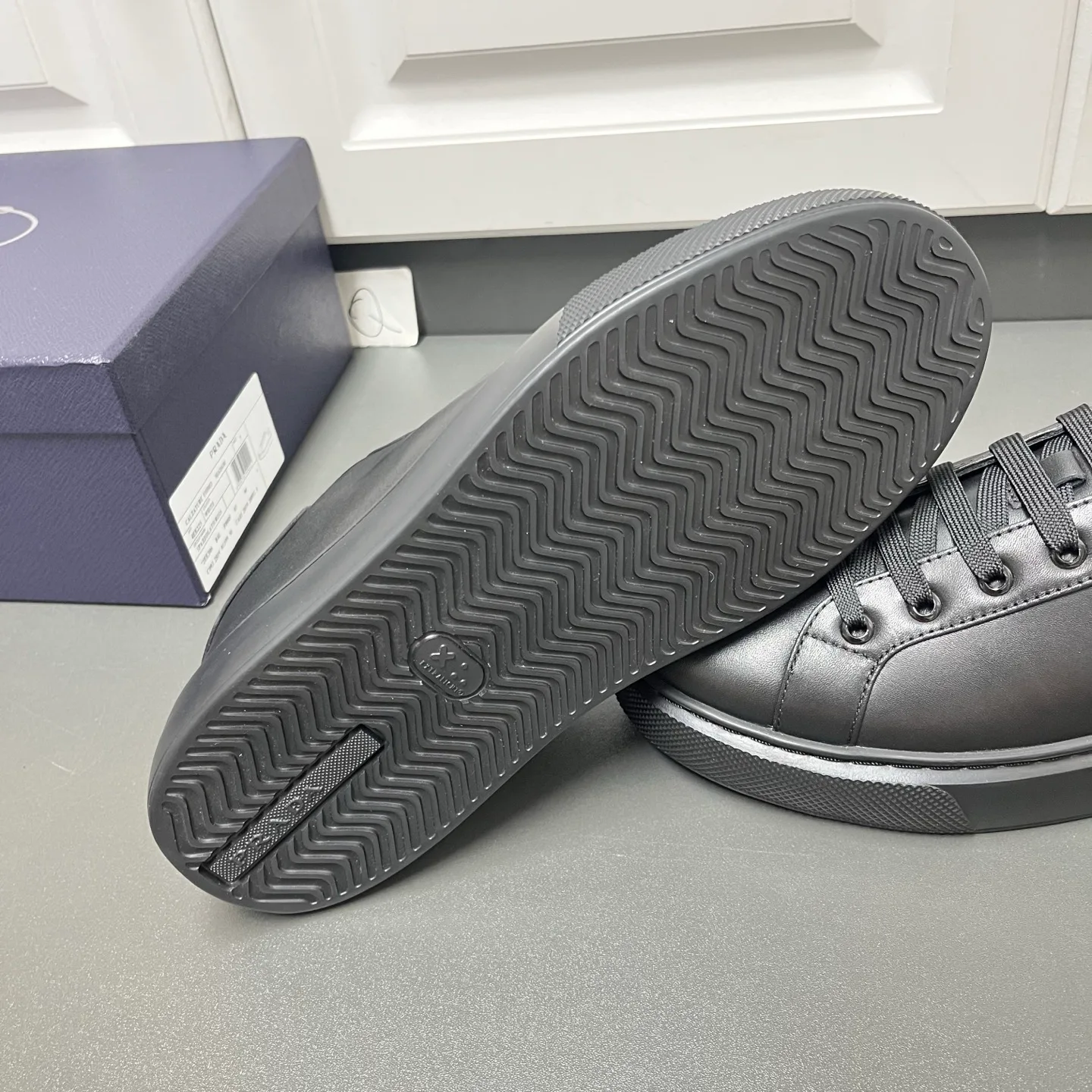 Men's Sneakers PRADA 17457812
