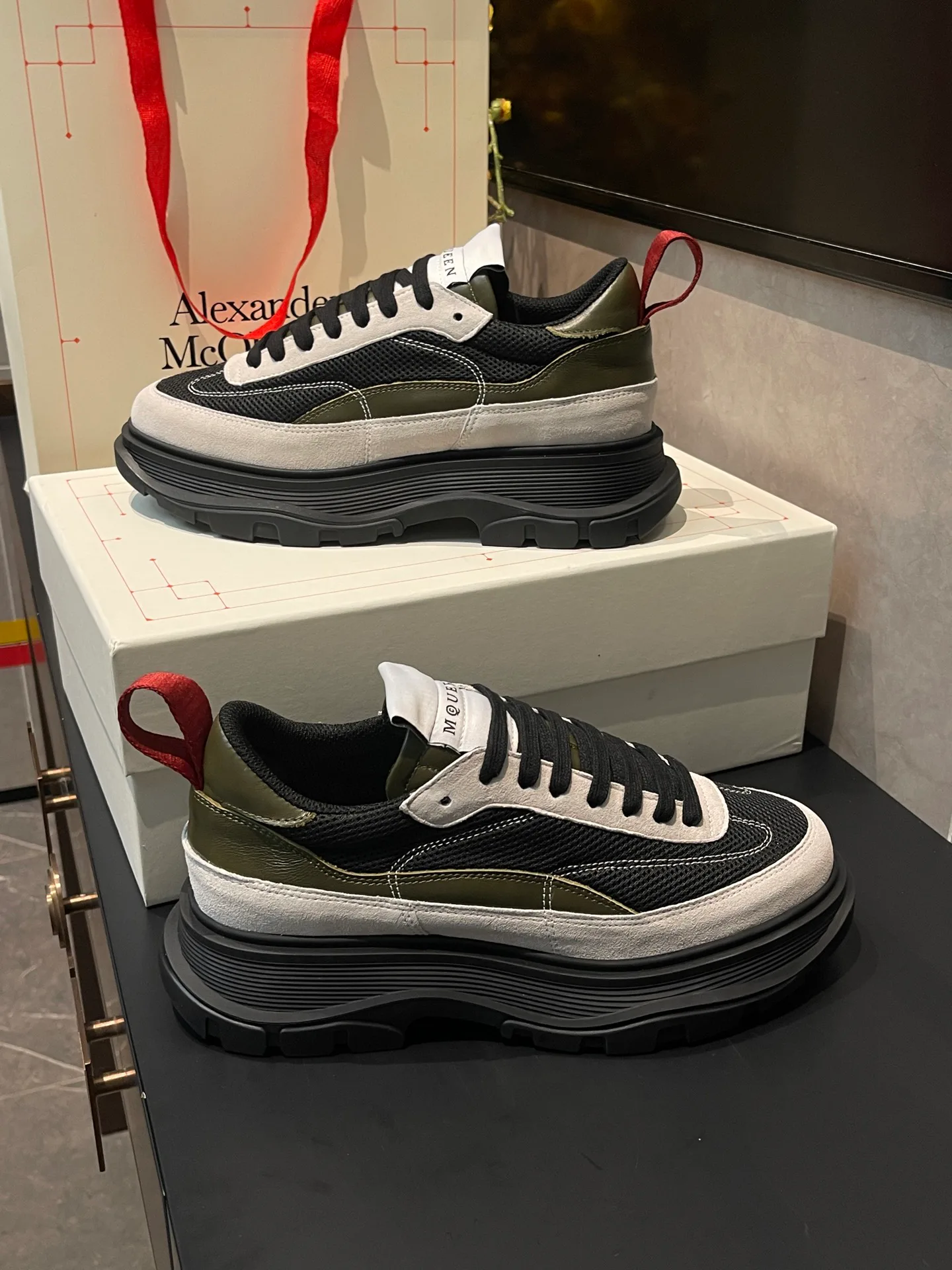 Women's Sneakers ALEXANDER MCQUEEN 18363945