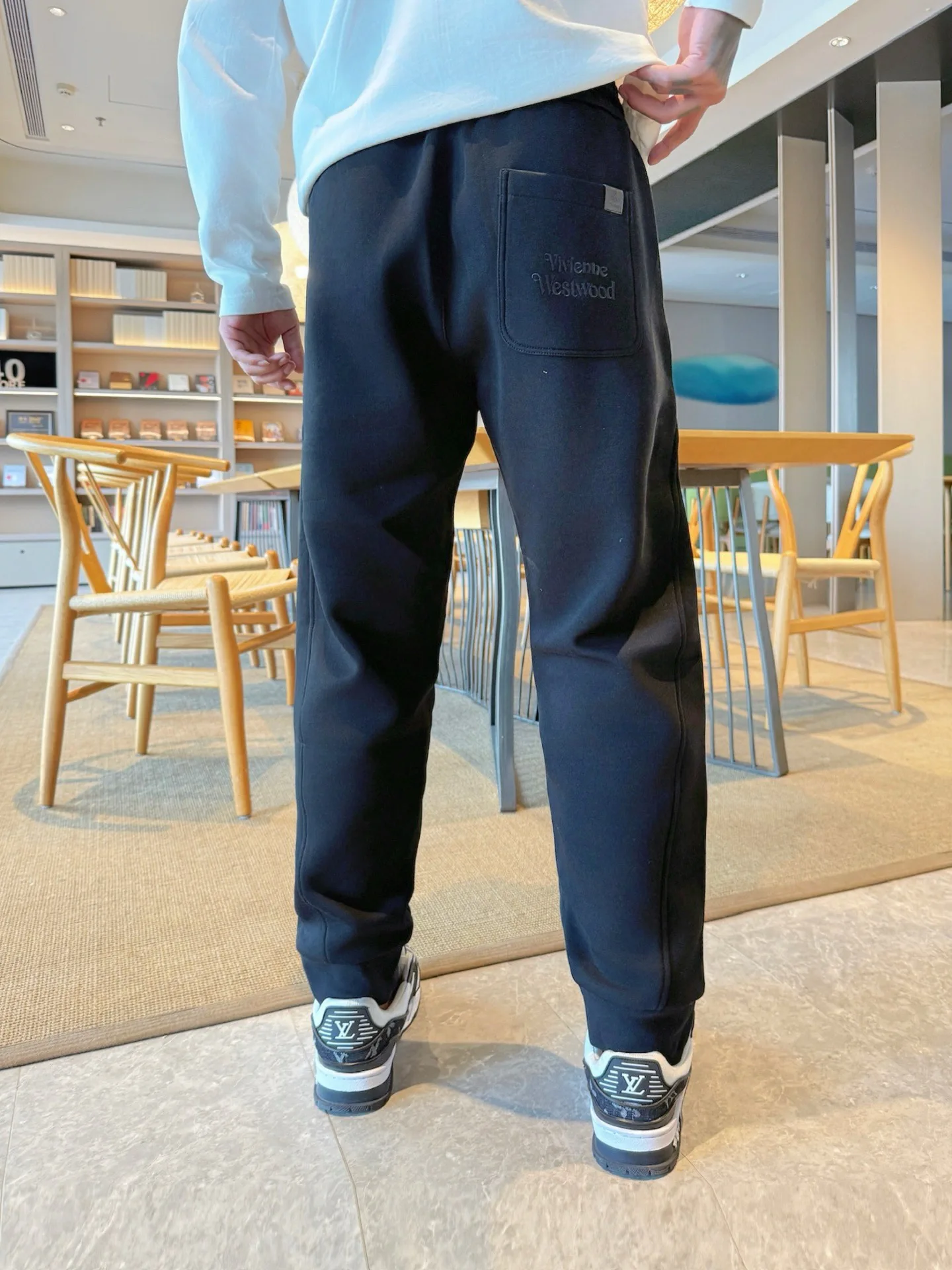 Men's Trousers VIVIENNE WESTWOOD 18345718