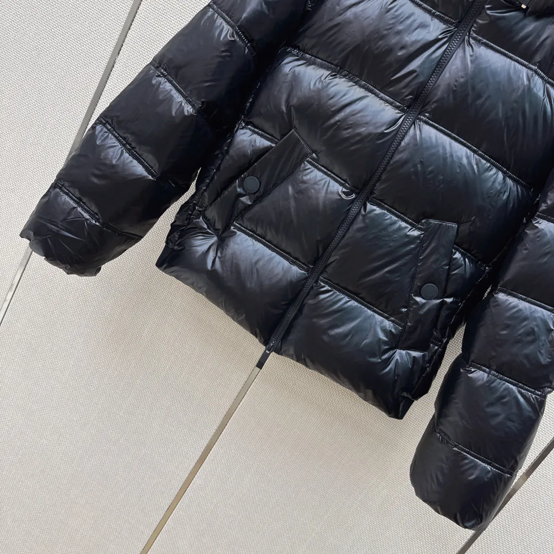 Women's Jackets And Down Jackets MONCLER 18012426