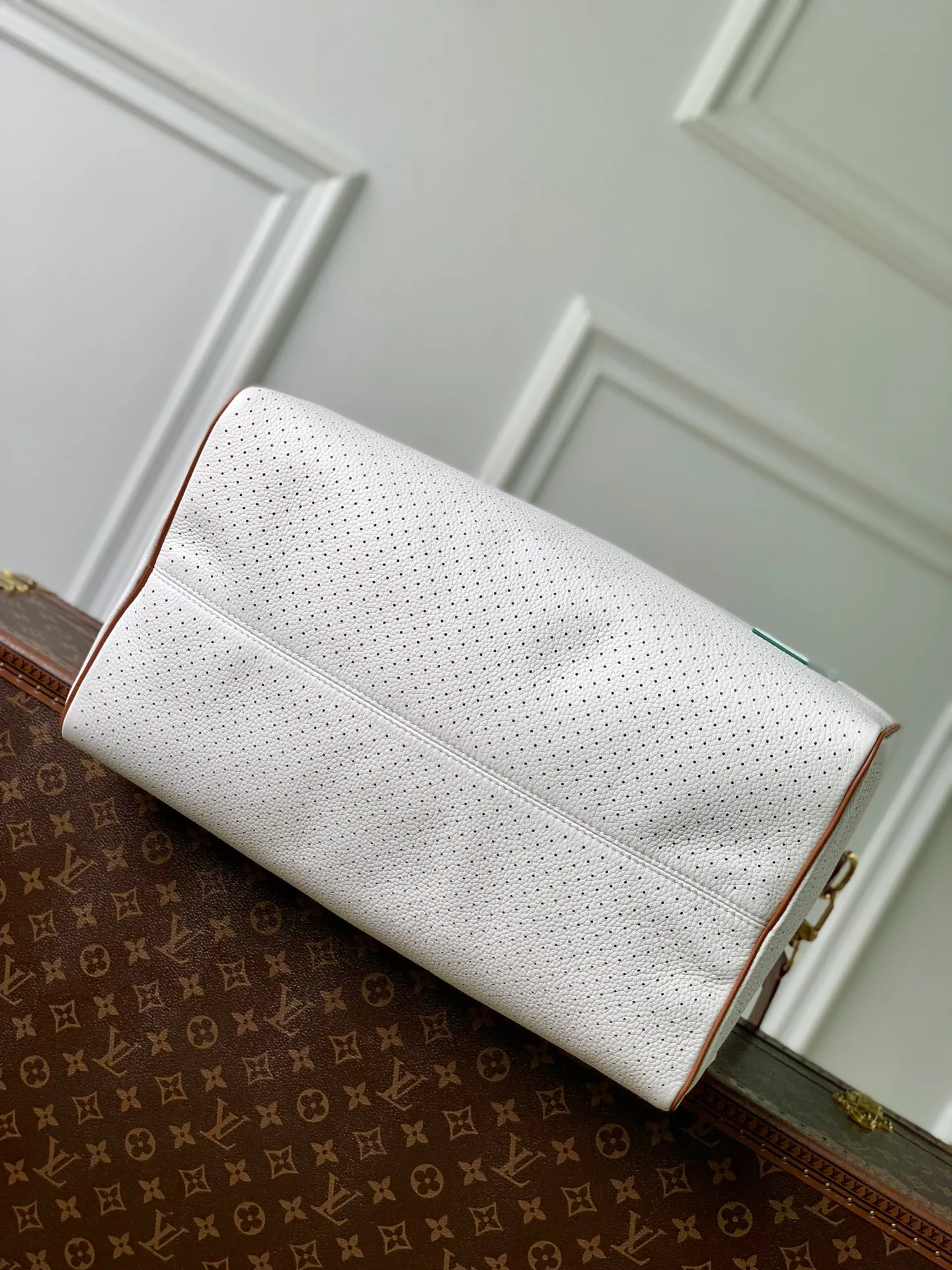 Women's Classic Handbags LOUIS VUITTON 18147438