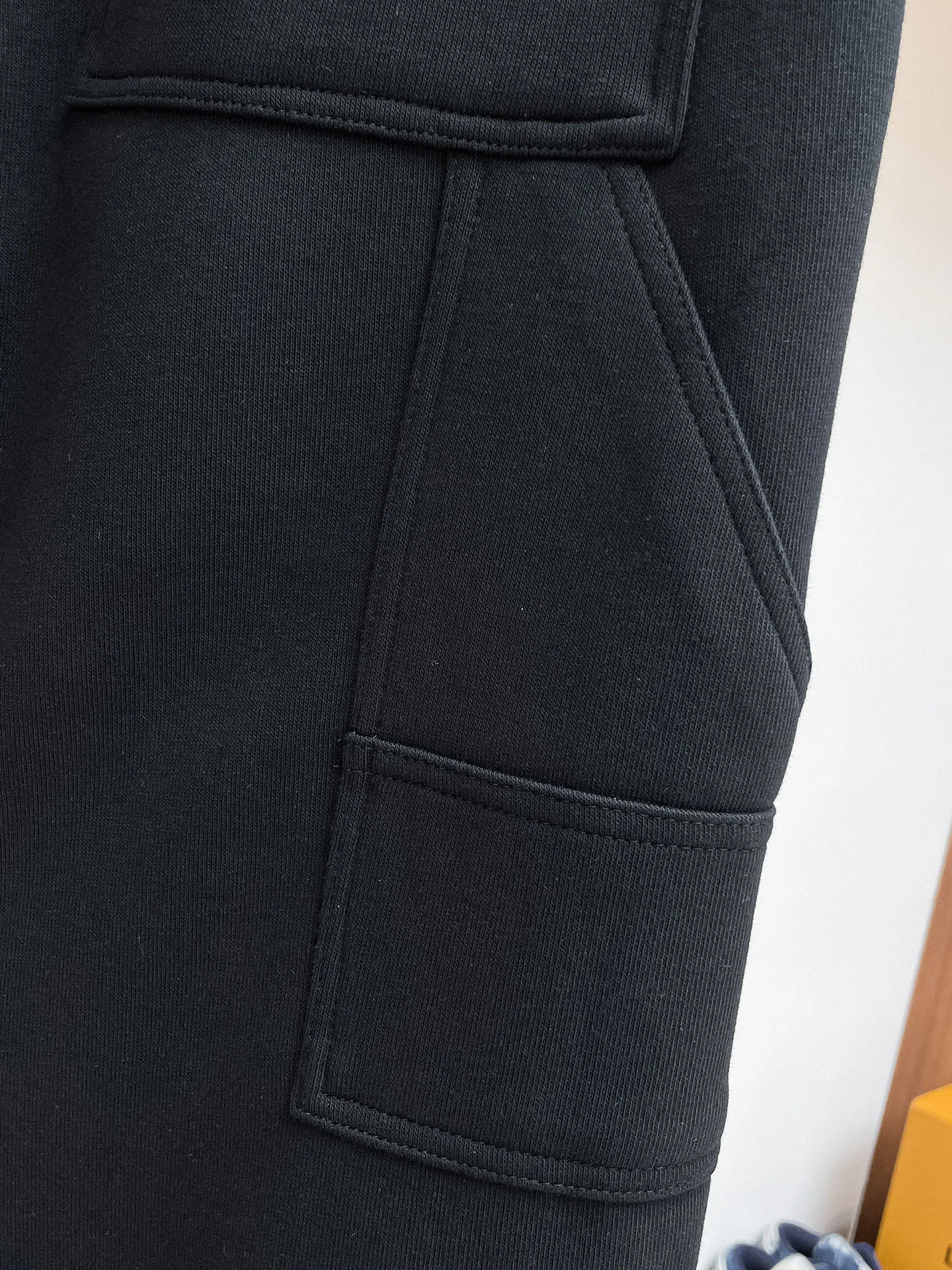 Men's Trousers PRADA 18499566