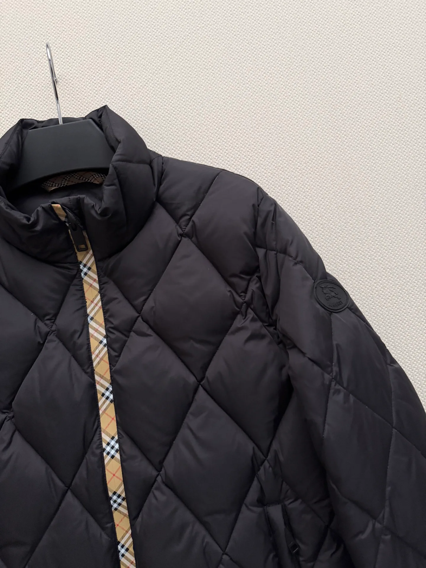 Women's Jackets And Down Jackets BURBERRY 18379640