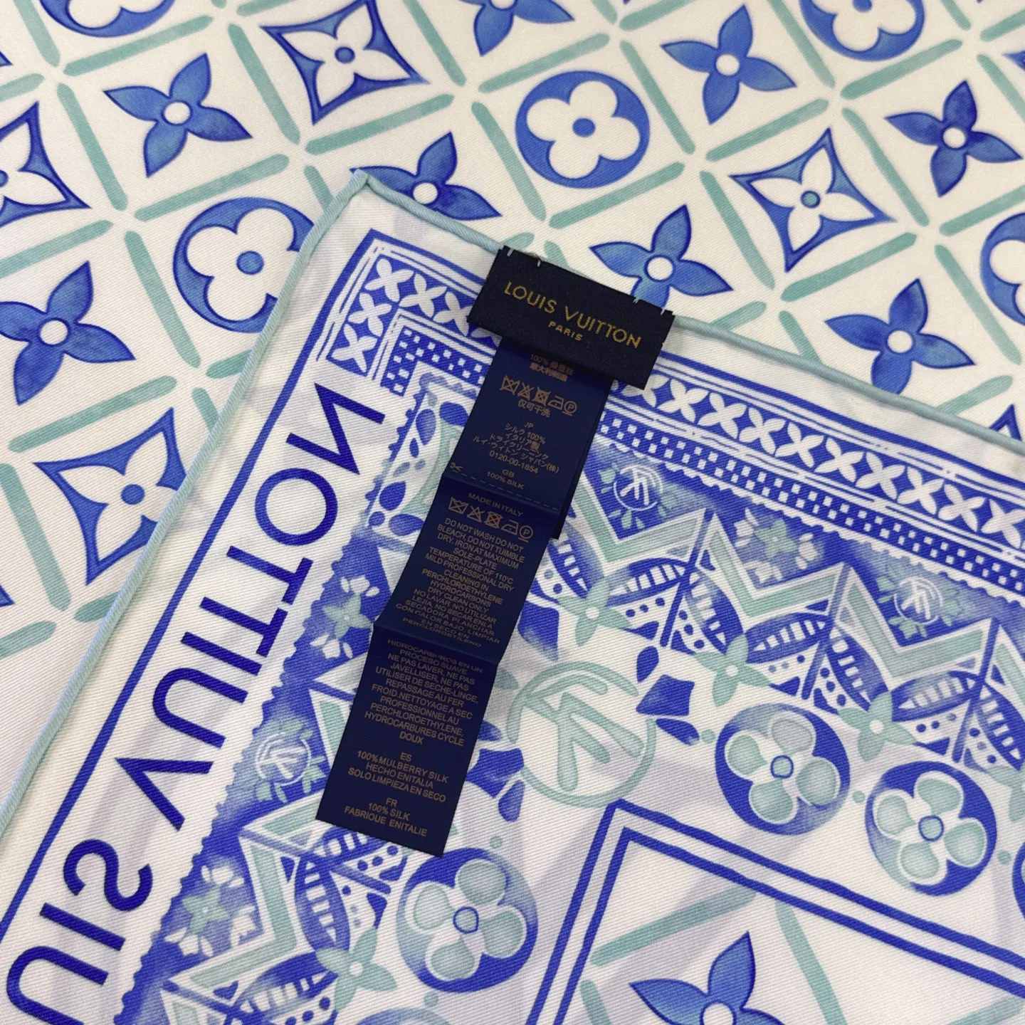 Silk Scarves LOUIS VUITTON 17257487