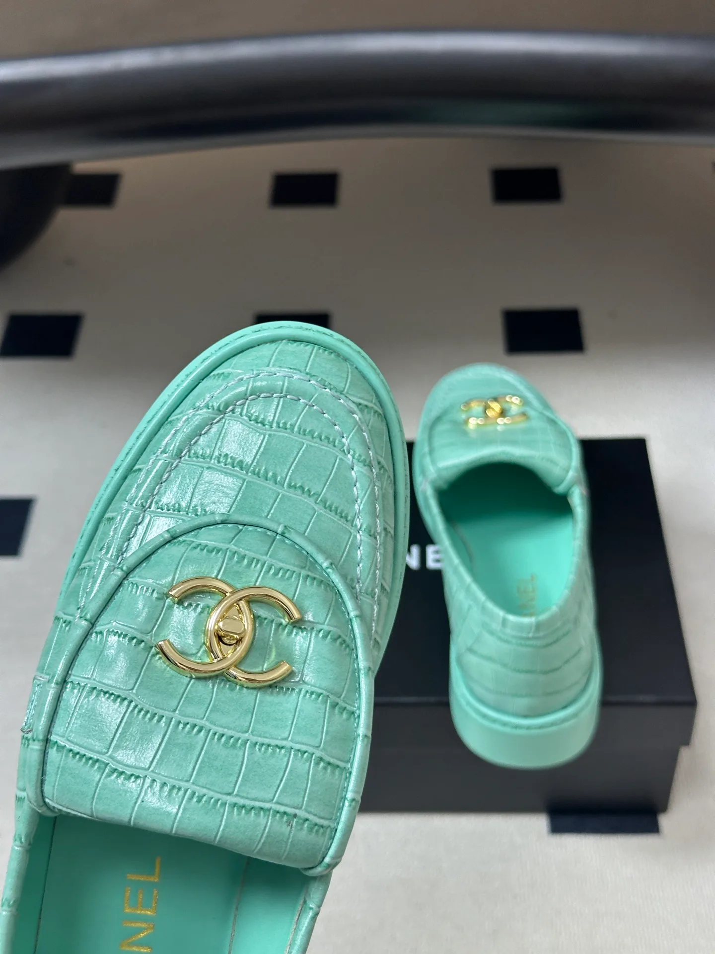 Women's Loafers And Moccasins CHANEL 18543423