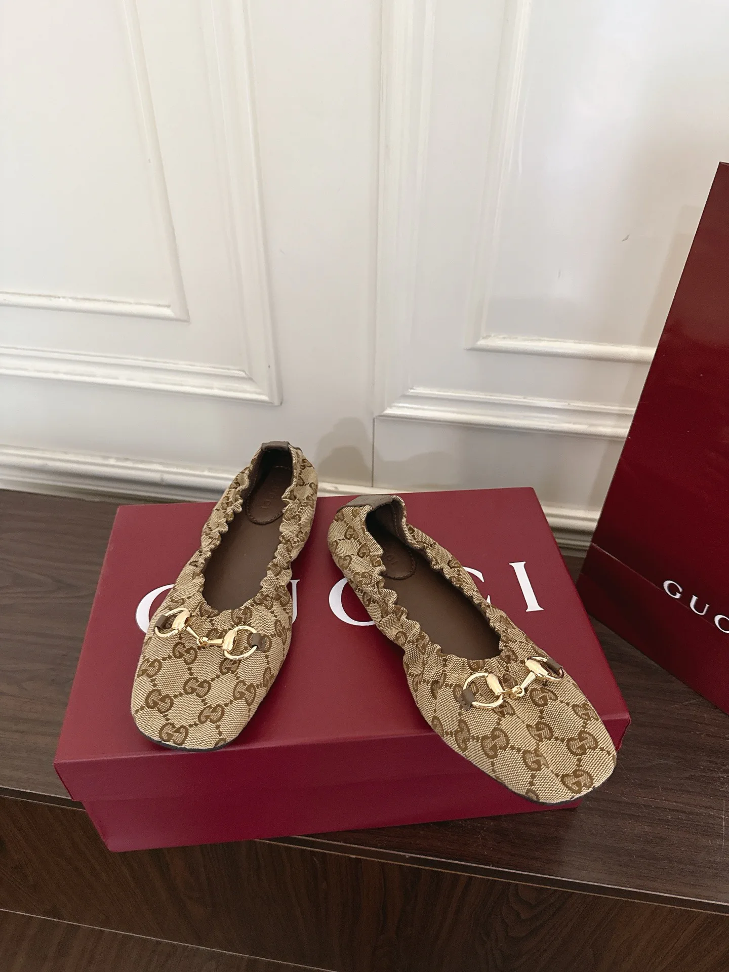 Women's Ballet Flats GUCCI 18135545