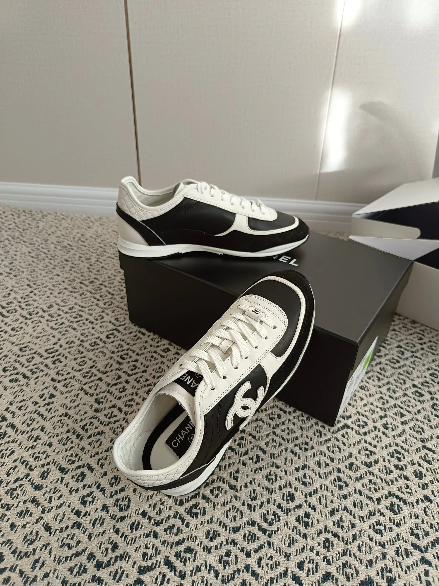 Women's Sneakers CHANEL 18274005