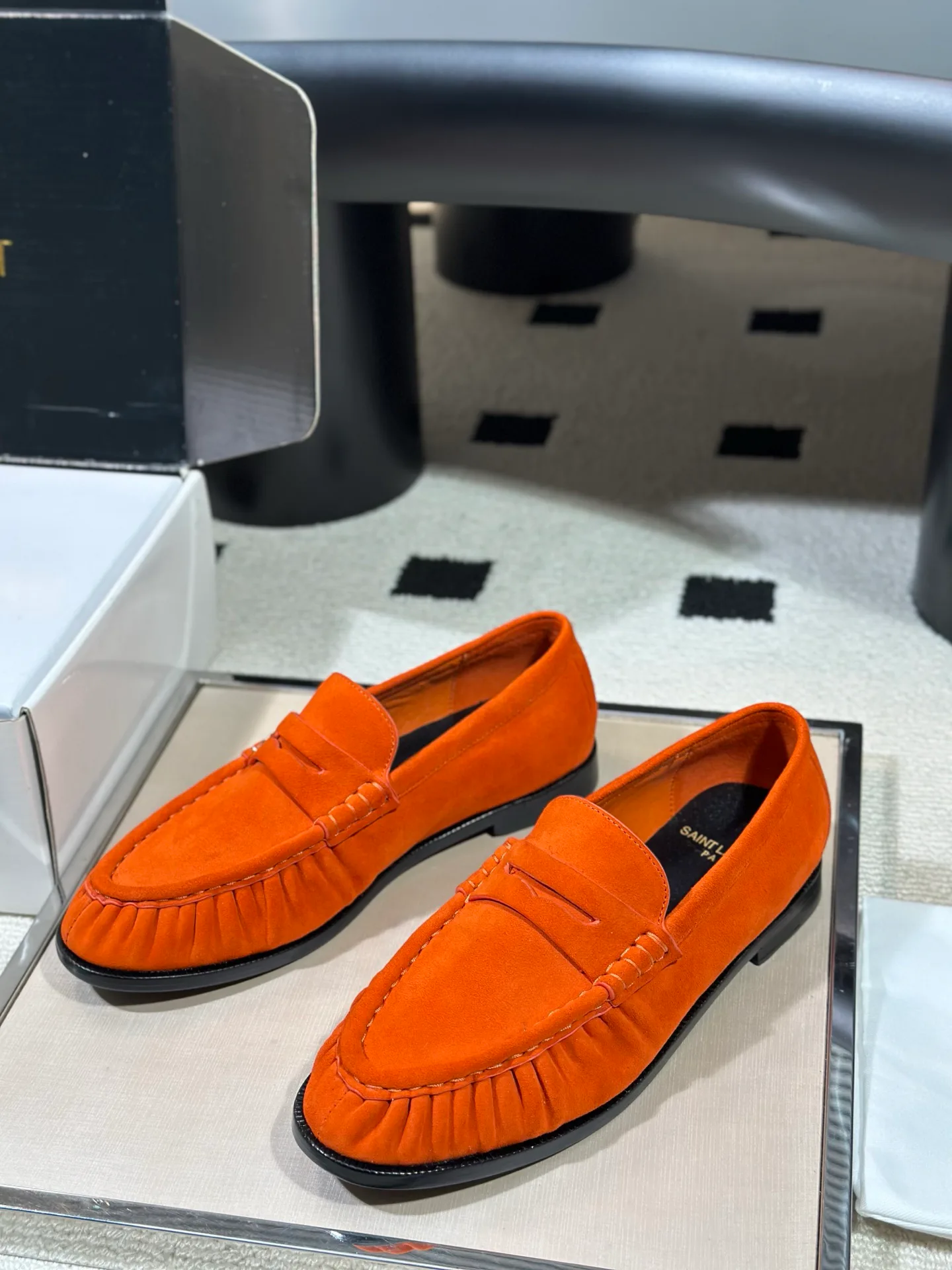 Women's Loafers And Moccasins SAINT LAURENT 18041790