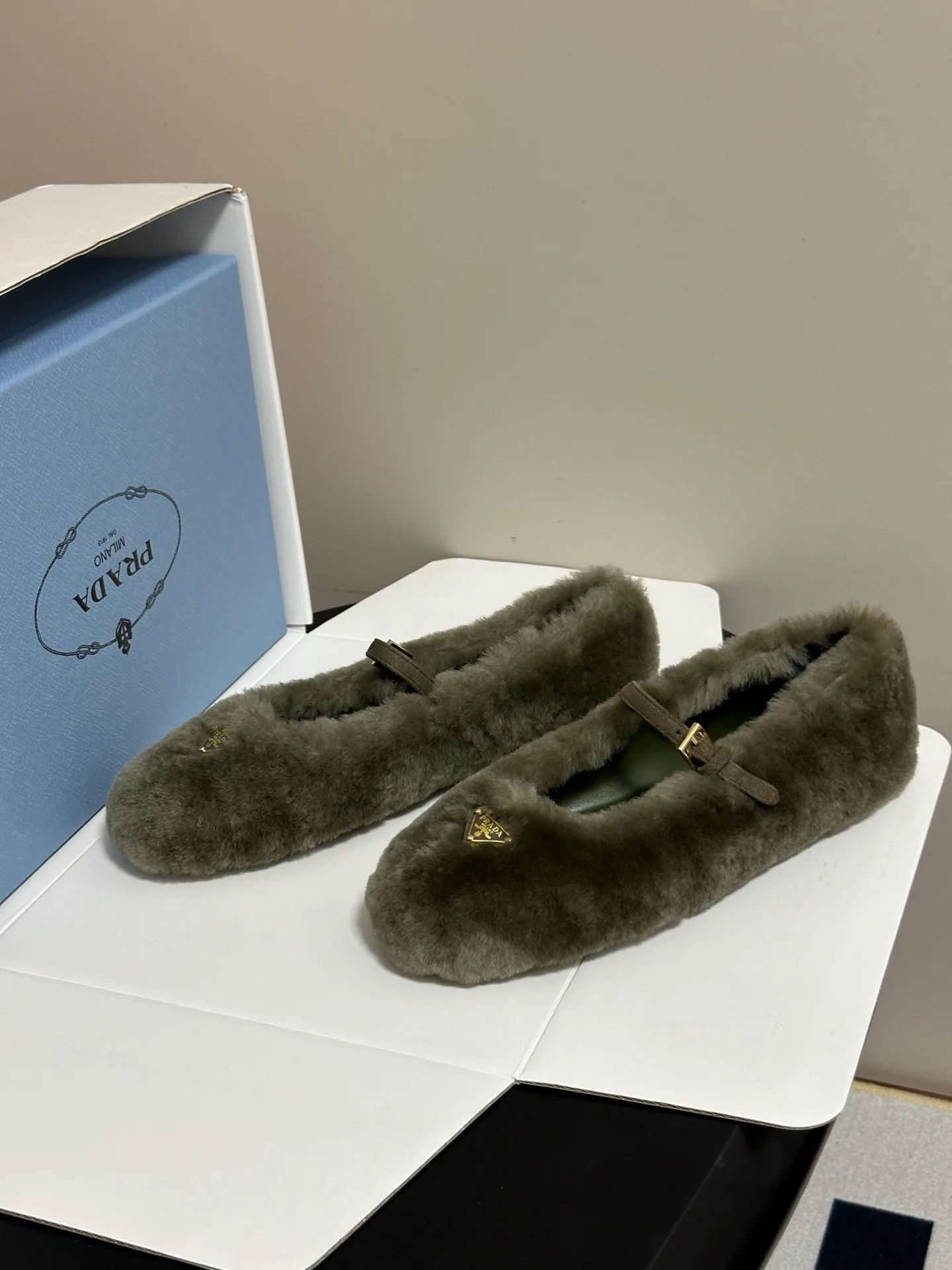 Women's Ballet Flats PRADA 18049706