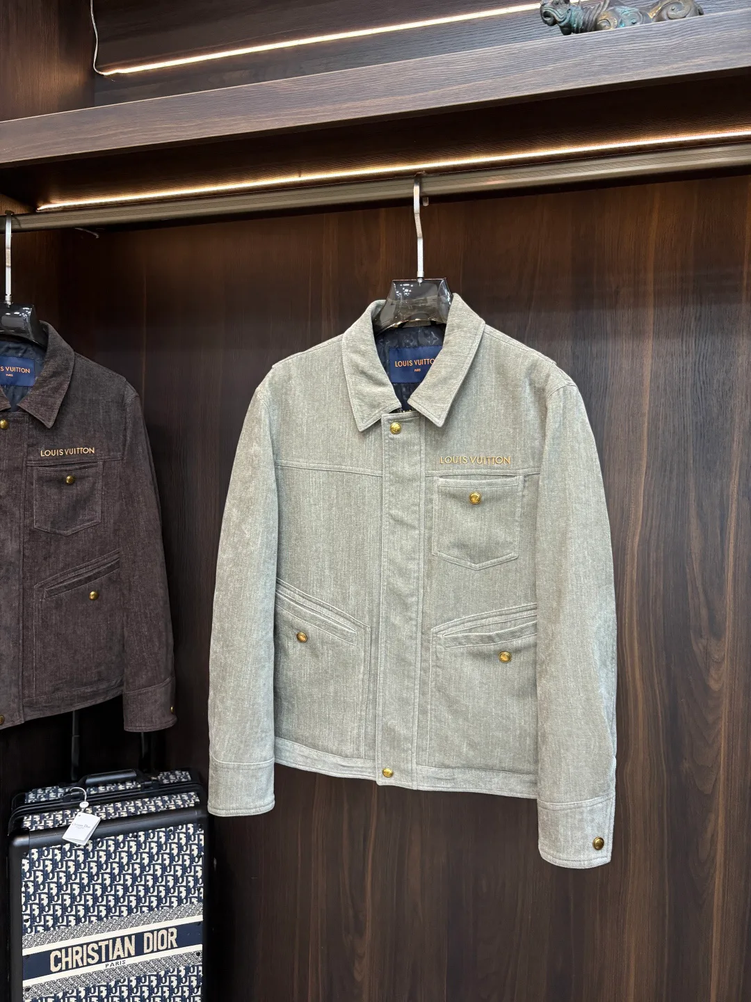 Women's Jackets And Down Jackets LOUIS VUITTON 18157353