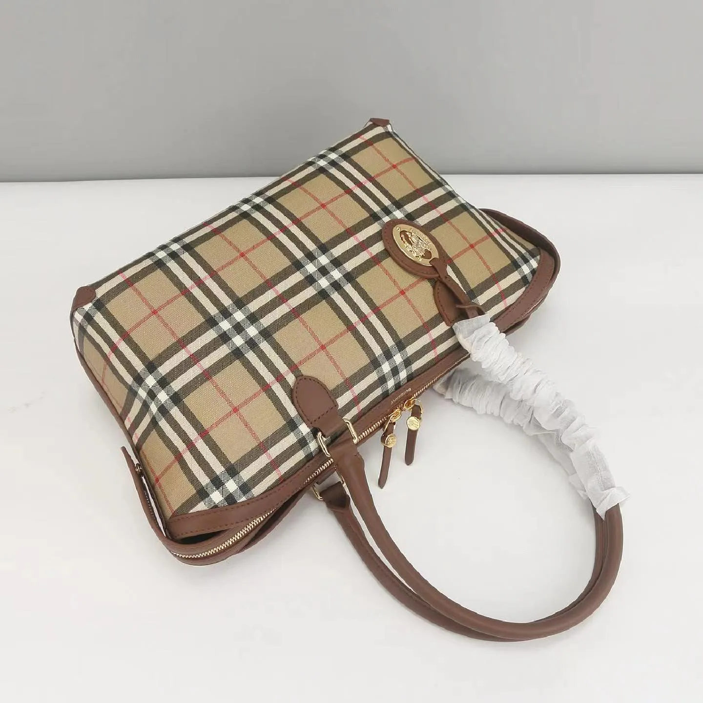 Women's Classic Handbags BURBERRY 17948674