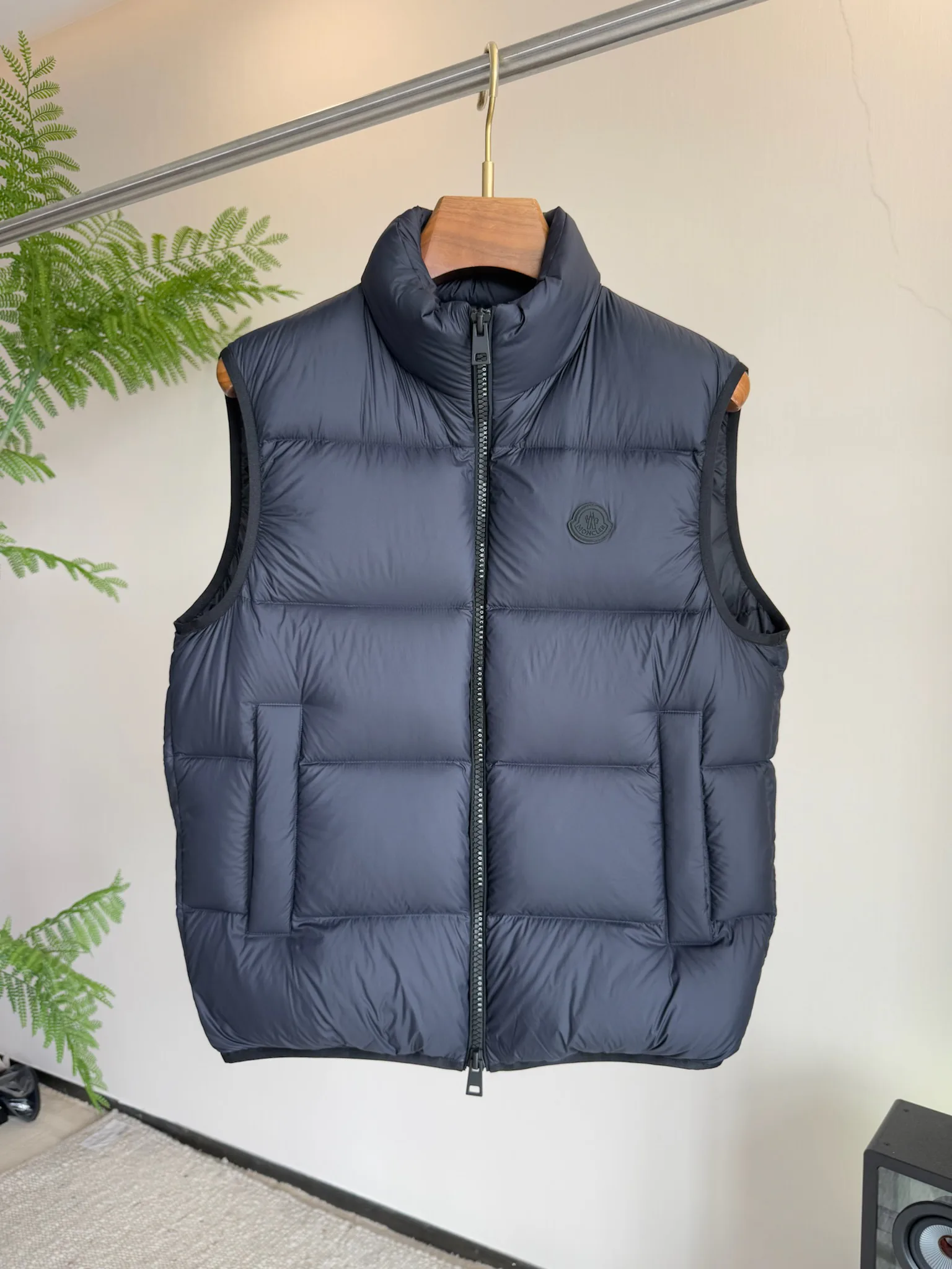 Men's Vests MONCLER 18355817