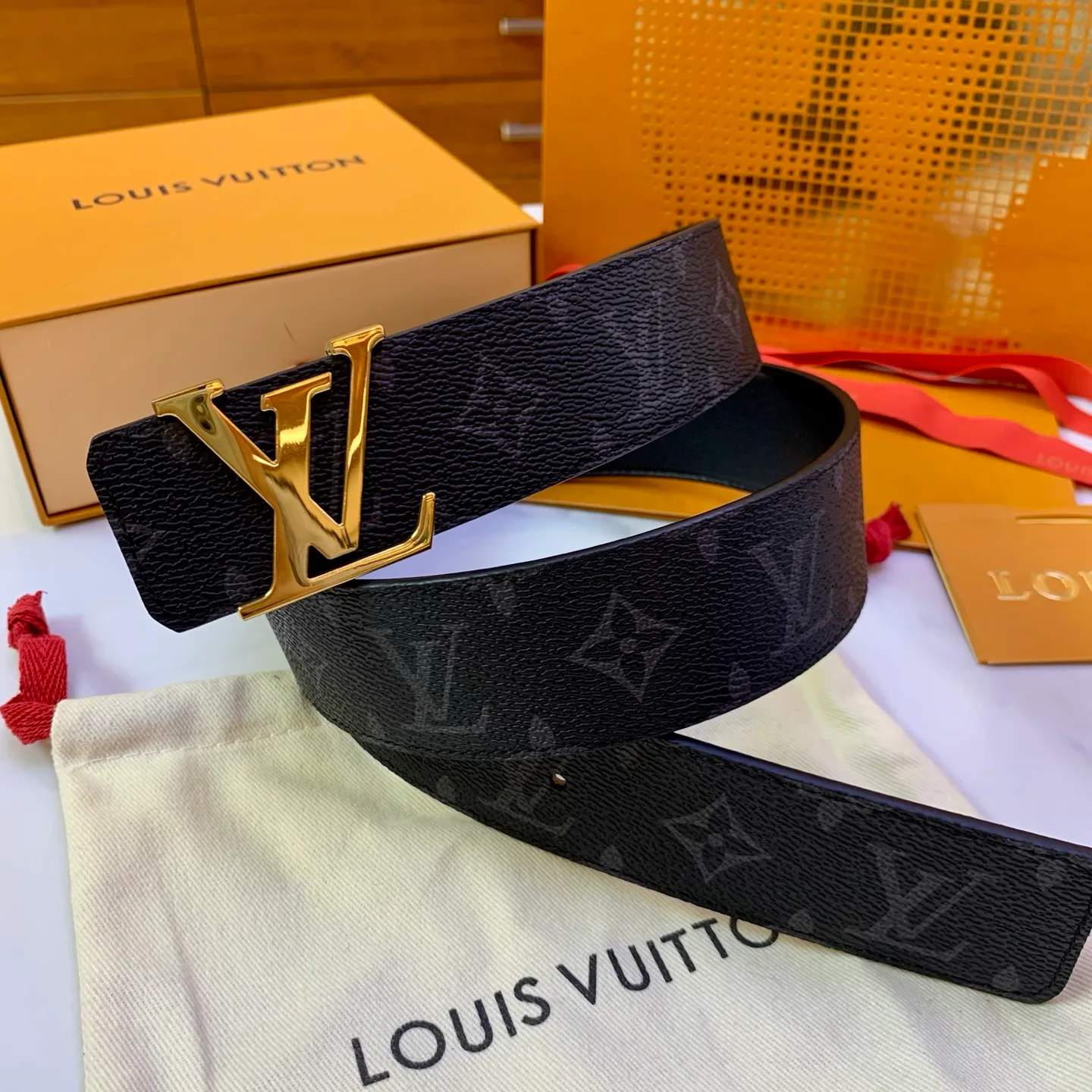 Belts LOUIS VUITTON 17682155