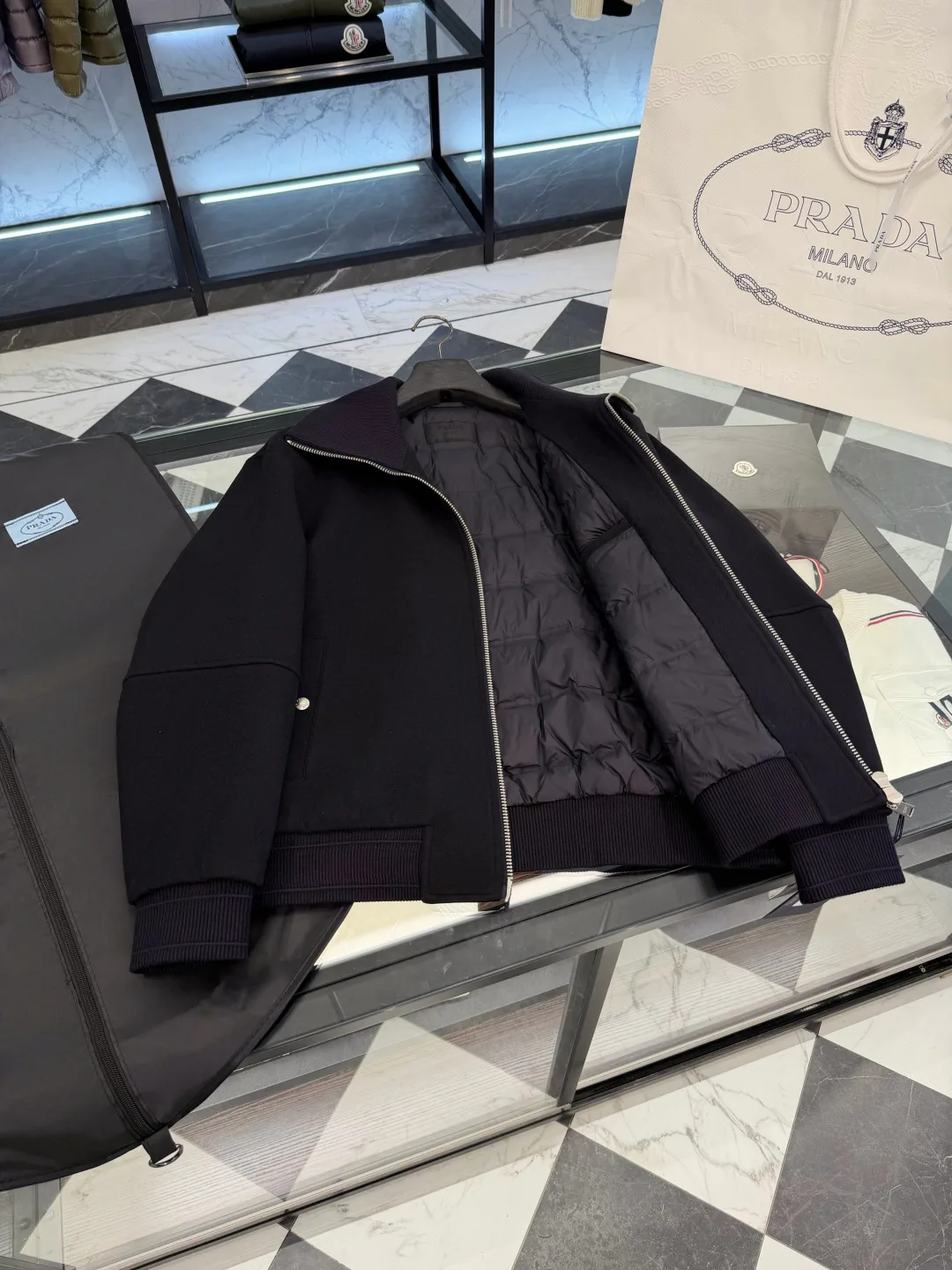 Куртки И Пуховики Мужские Prada 18596138