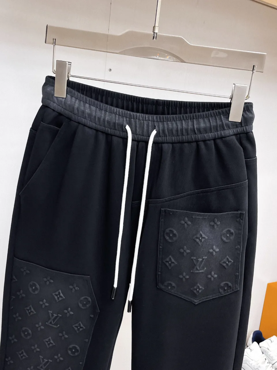 Men's Trousers LOUIS VUITTON 17510204
