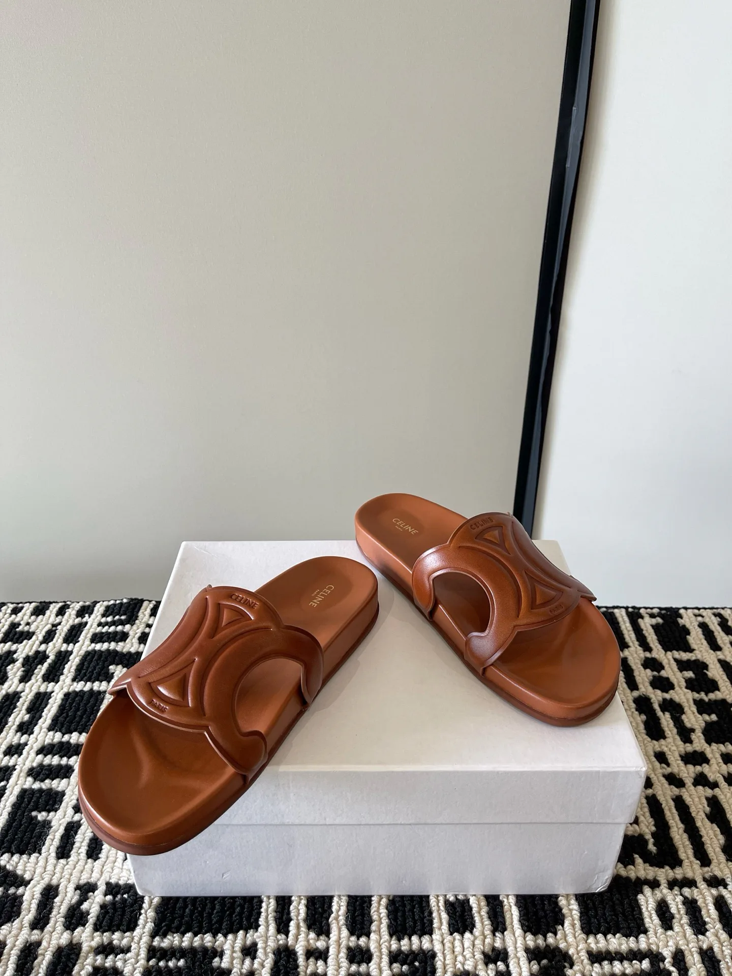 Women's Flip-Flops CELINE 17580712