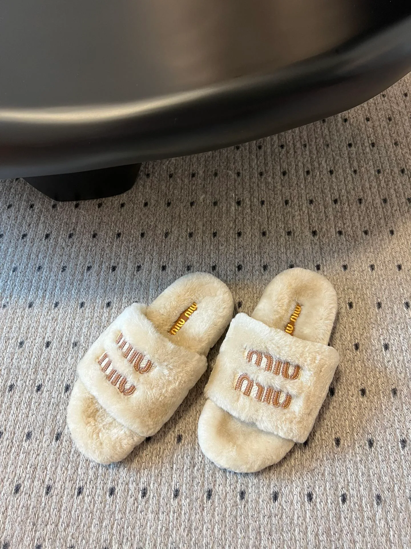 Women's Slippers MIU MIU 18241523