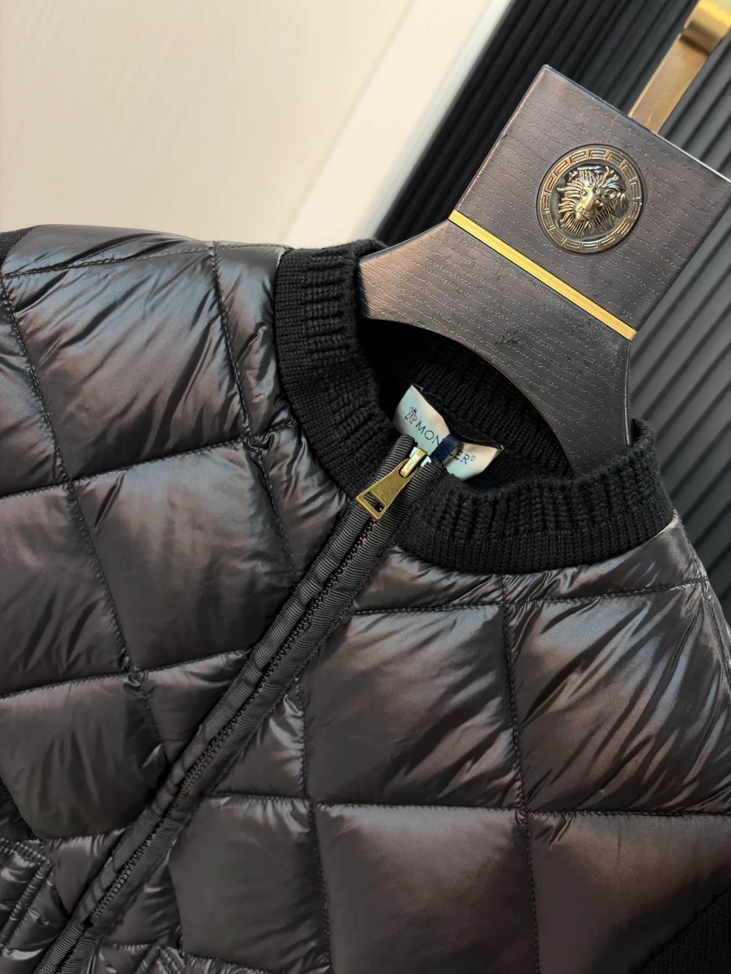 Men's Jackets And Down Jackets MONCLER 18231146
