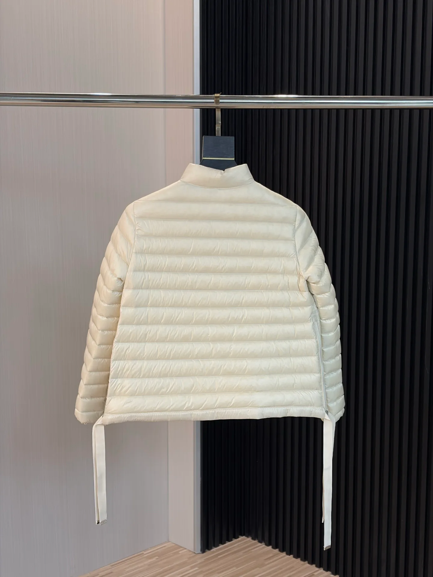 Men's Jackets And Down Jackets MONCLER 17908034