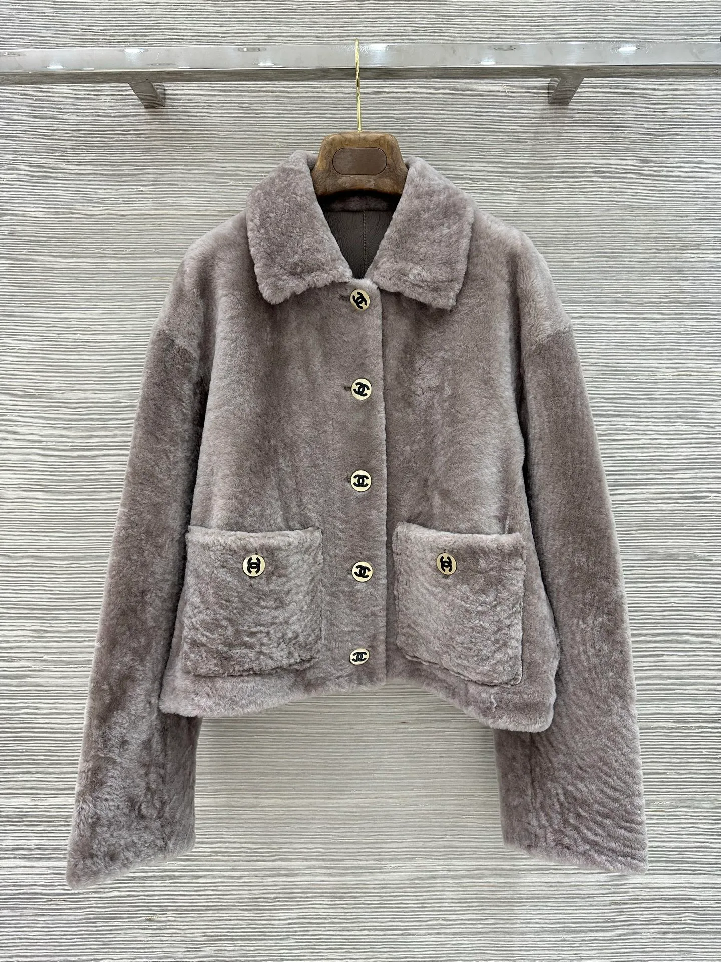 Women's Leather Jackets And Sheepskin Coats CHANEL 18230382