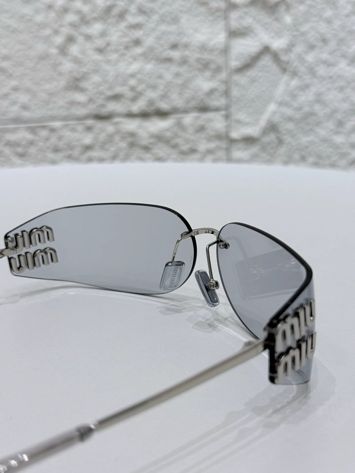 Glasses MIU MIU 16951426