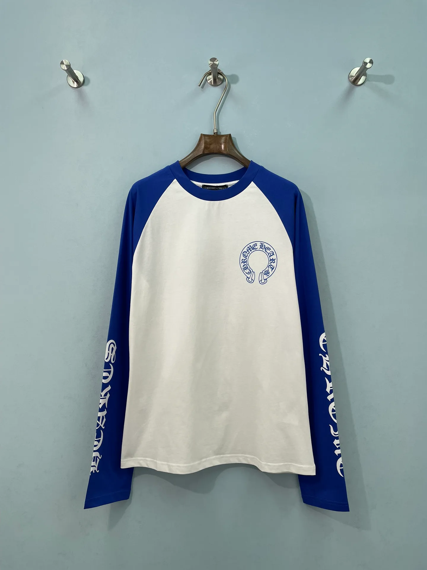 Women's T-Shirts CHROME HEARTS 17844806